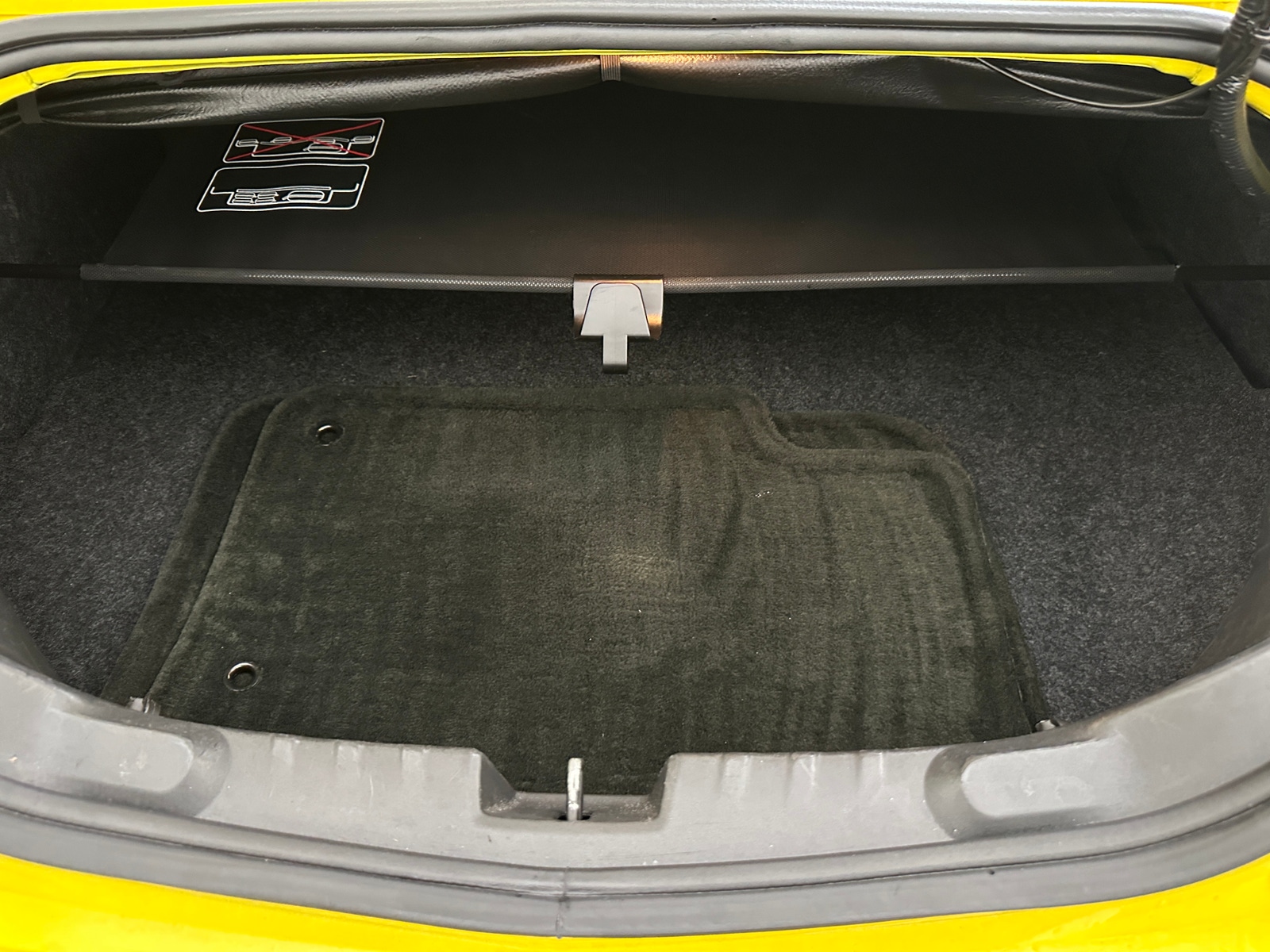 Thumbnail: 2015 Chevrolet Camaro - 6