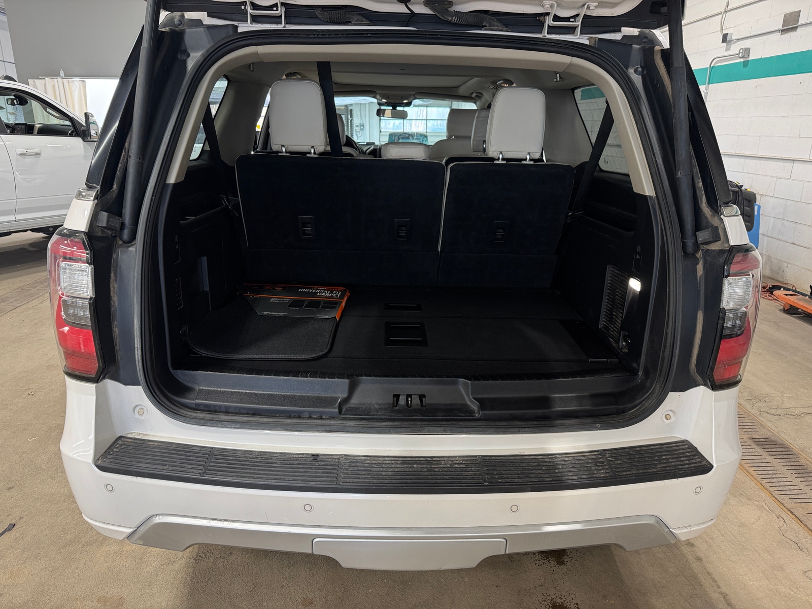 Thumbnail: 2019 Ford Expedition MAX - 6