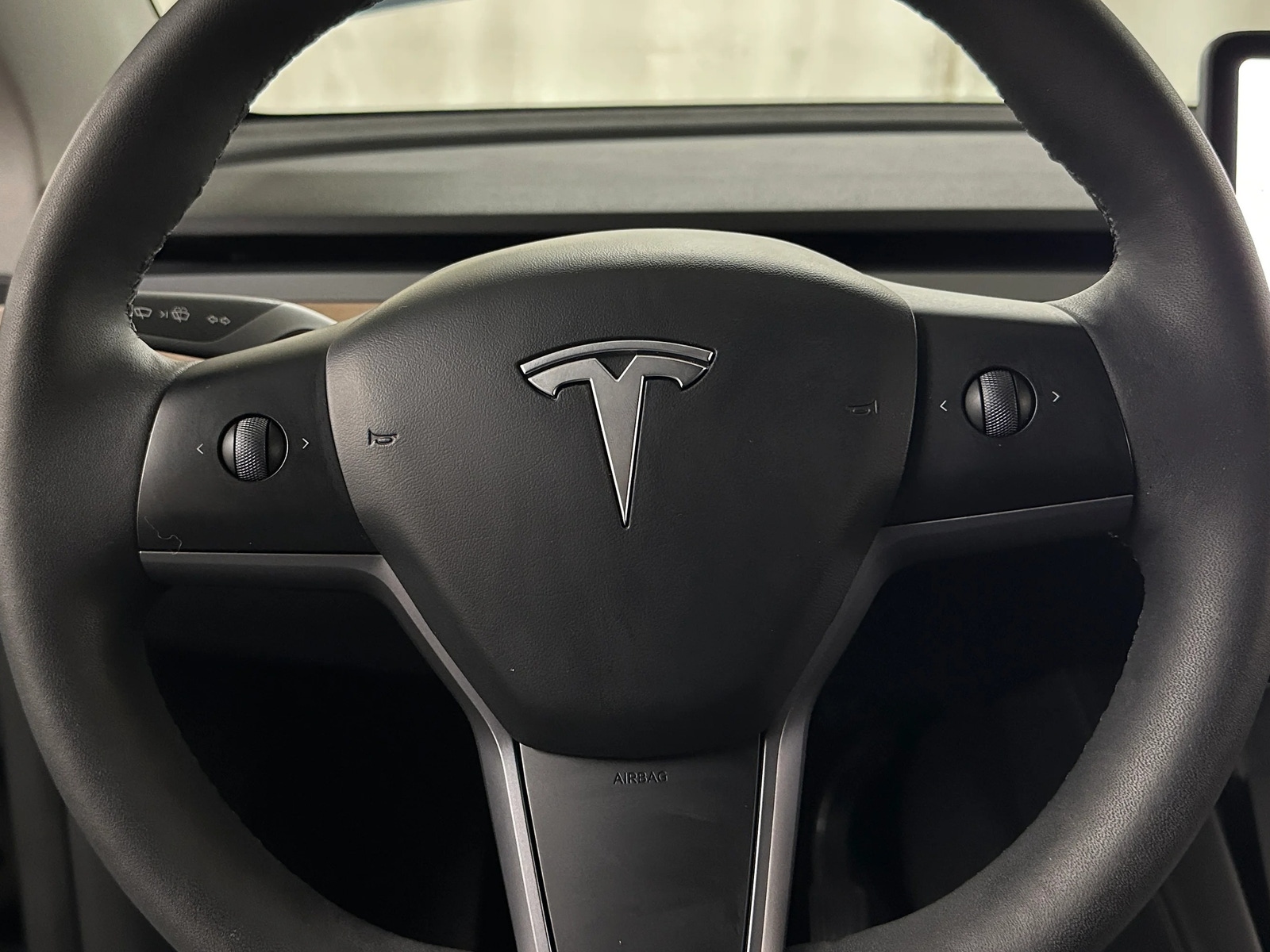 Thumbnail: 2023 Tesla Model Y - 4