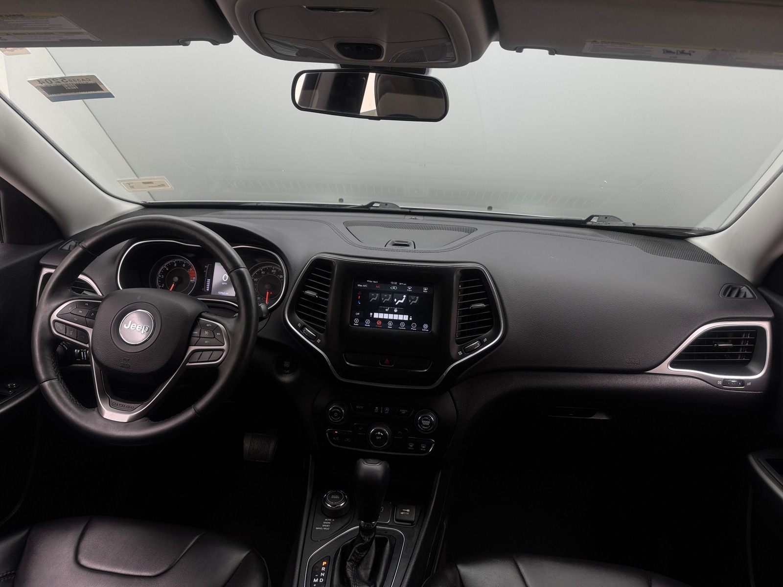 Thumbnail: 2019 Jeep Cherokee - 3