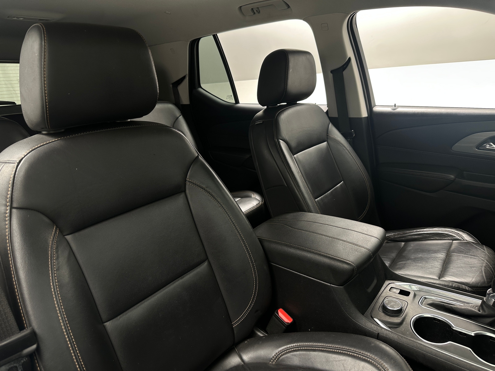 Thumbnail: 2021 Chevrolet Traverse - 2