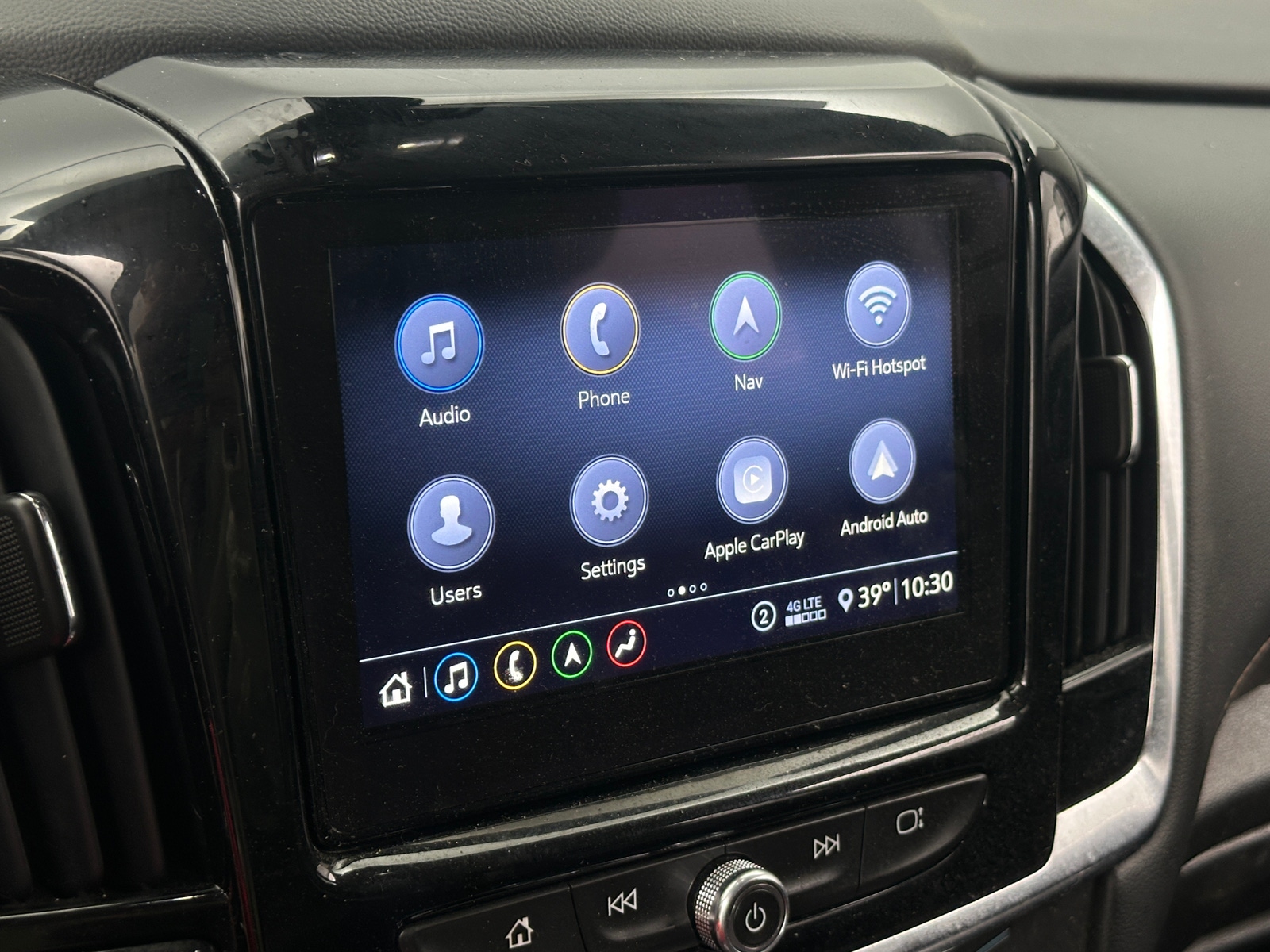 Thumbnail: 2021 Chevrolet Traverse - 4