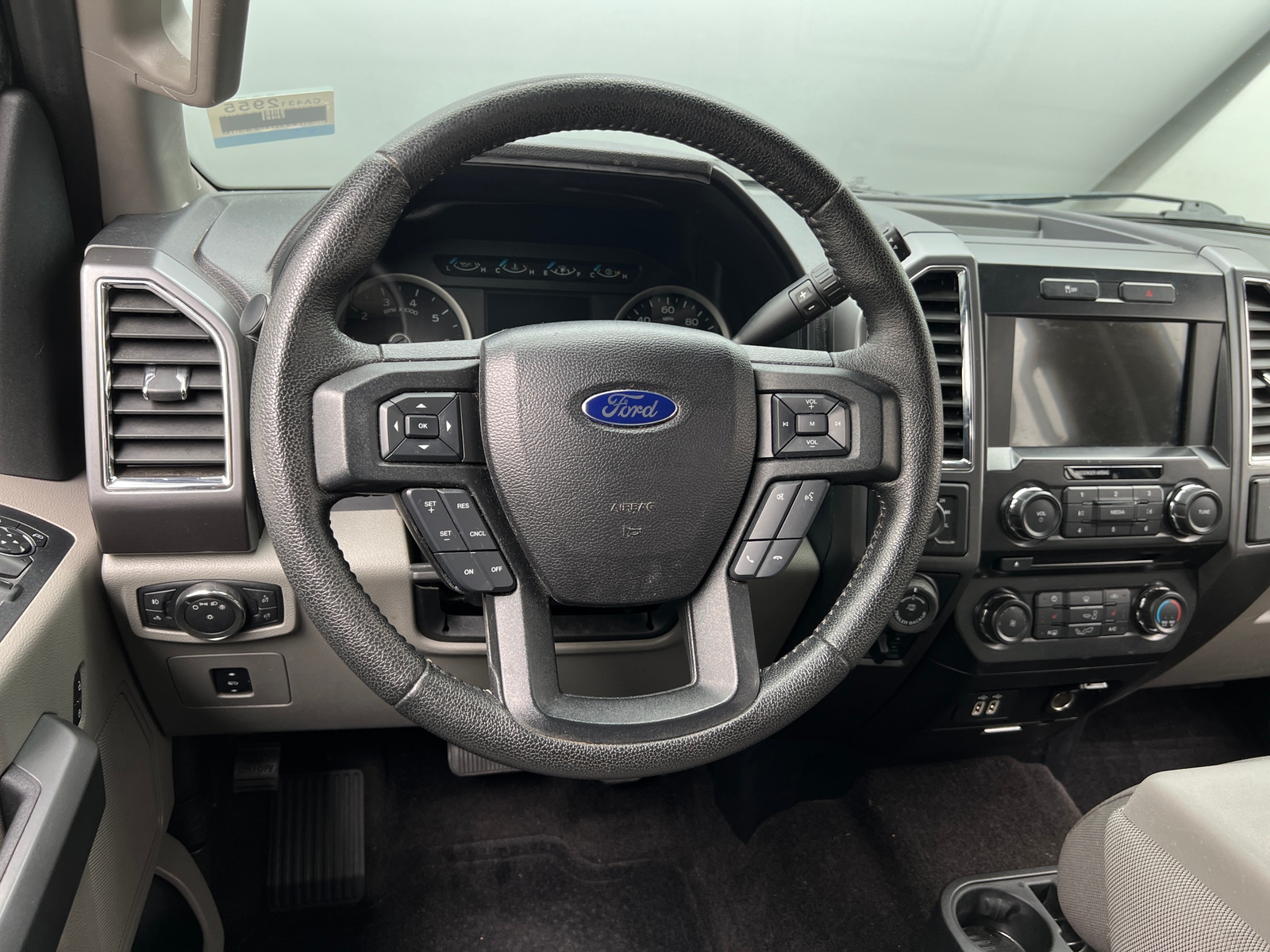 Thumbnail: 2016 Ford Econoline - 5