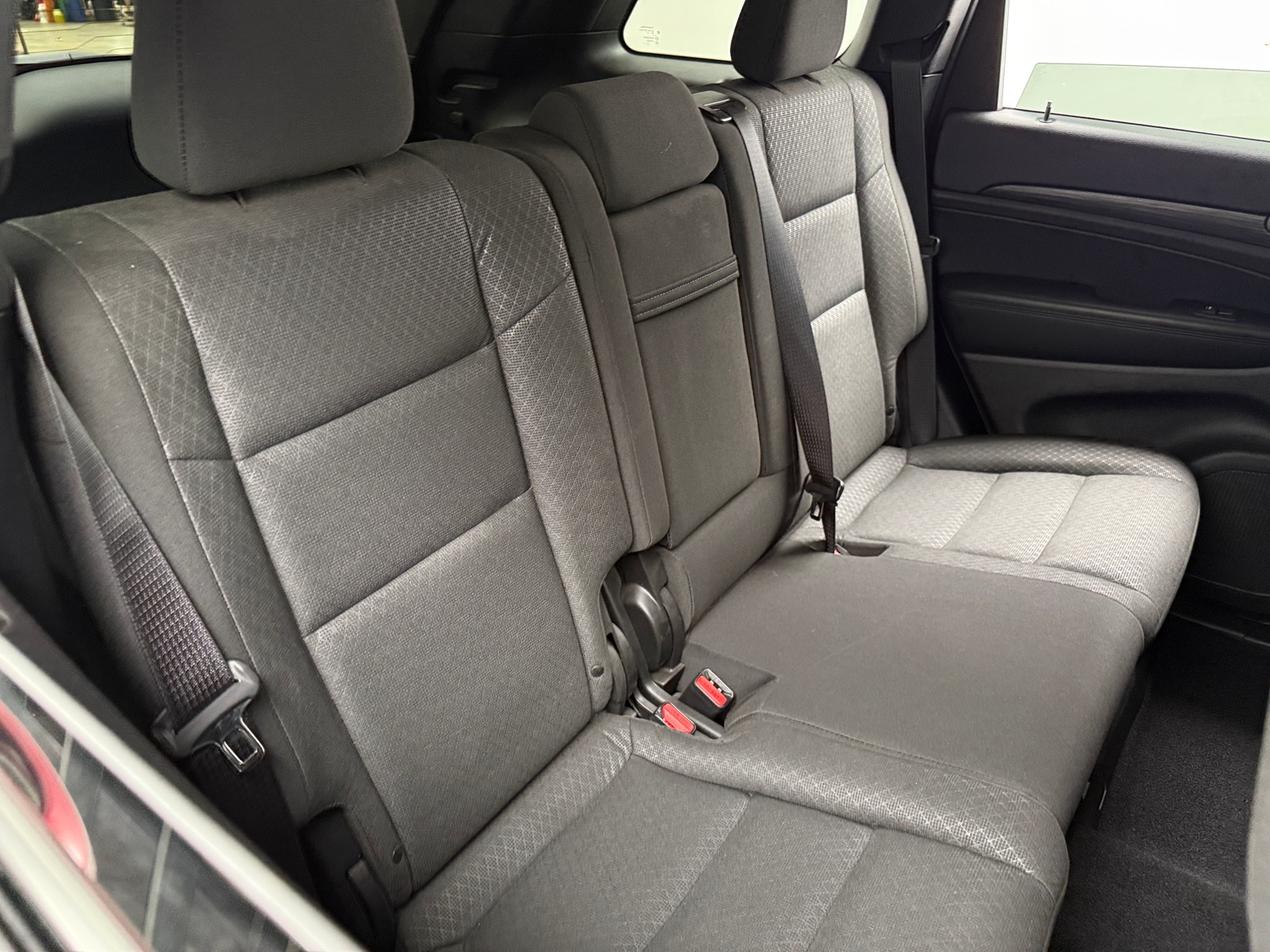 Thumbnail: 2020 Jeep Grand Cherokee - 6