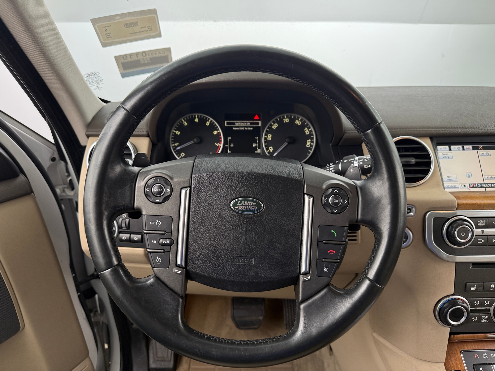 Thumbnail: 2016 Land Rover LR4 - 4