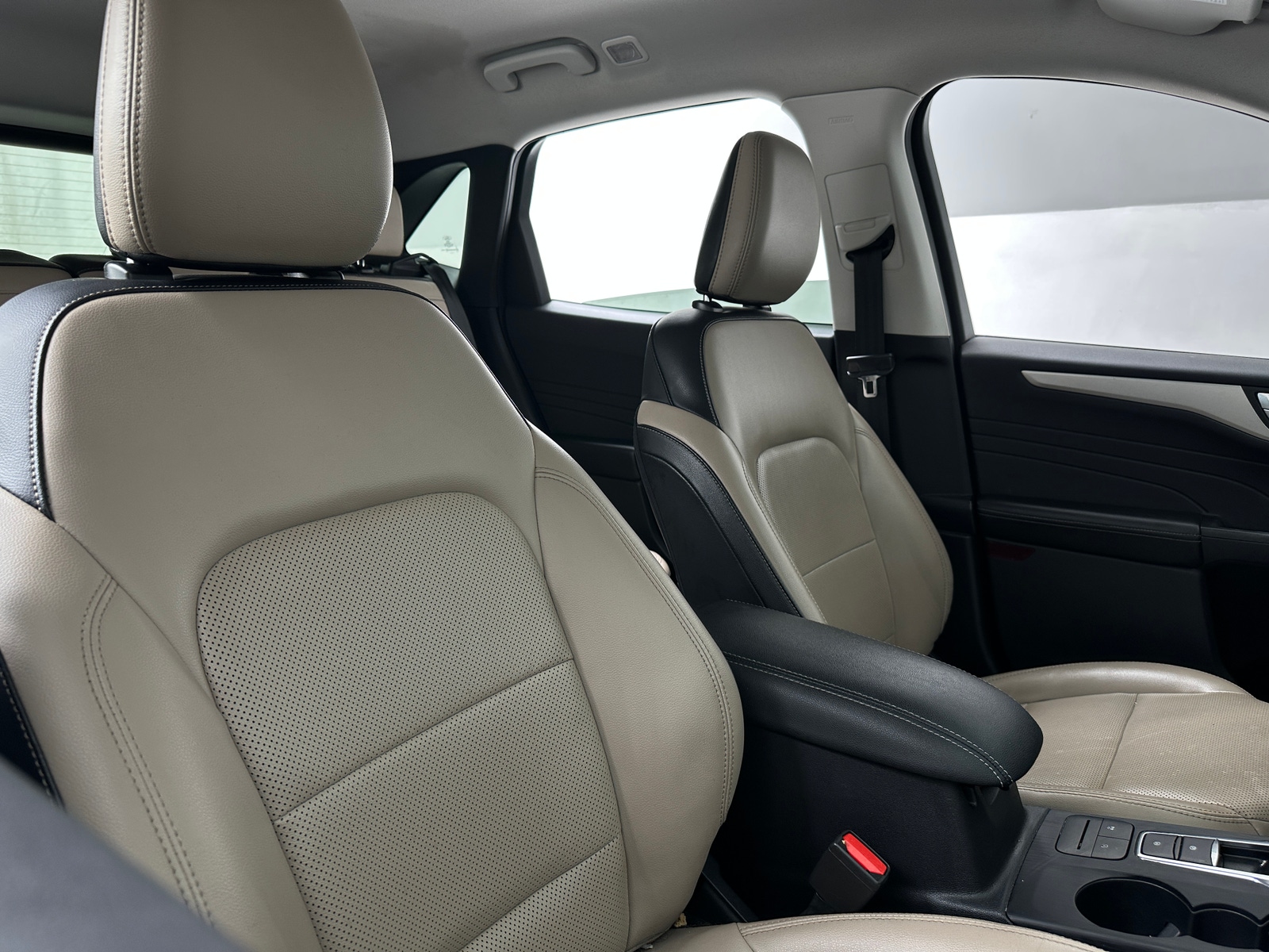 Thumbnail: 2021 Ford Escape - 2