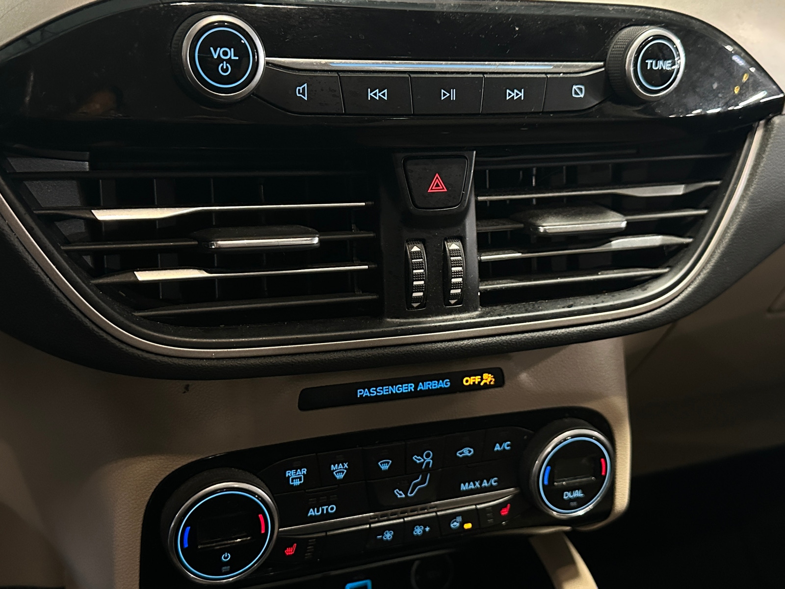 Thumbnail: 2021 Ford Escape - 4