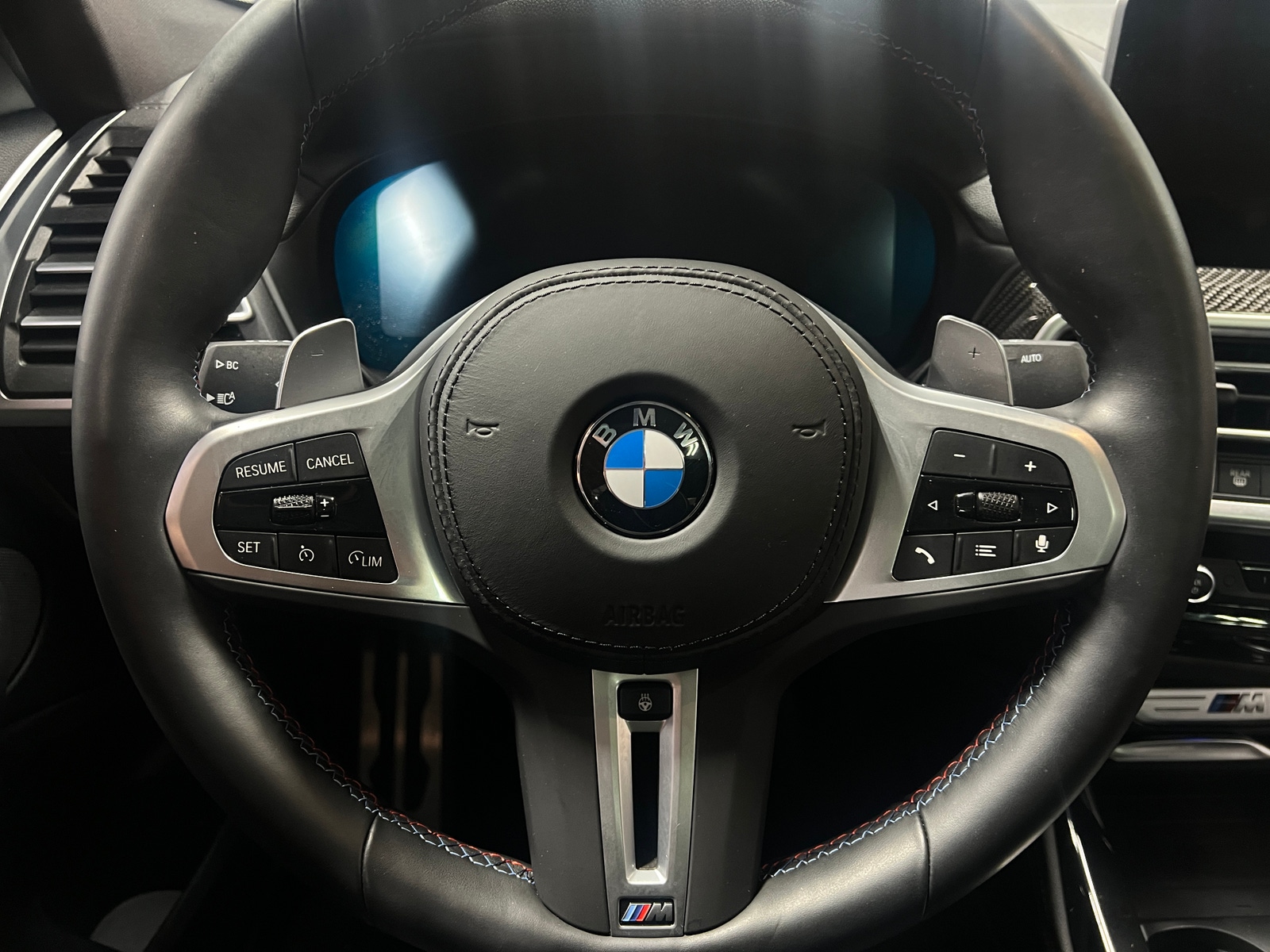 Thumbnail: 2025 BMW X4 - 4