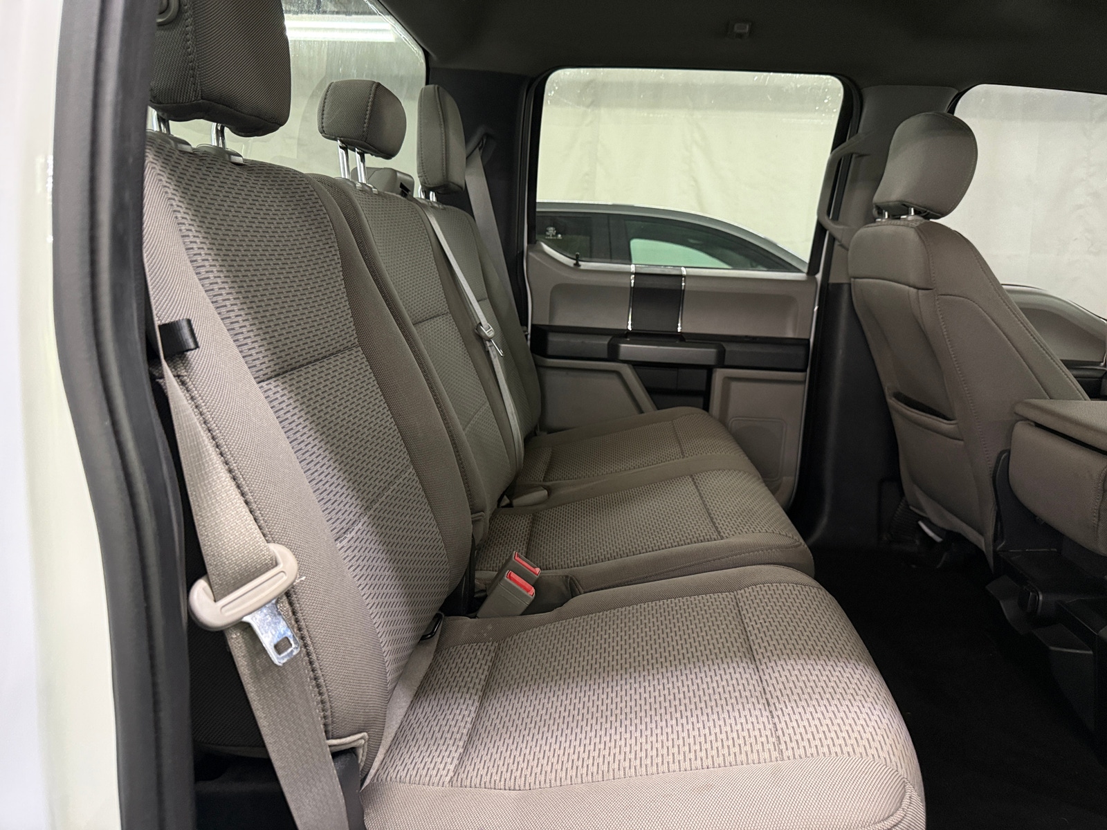 Thumbnail: 2018 Ford Econoline - 6