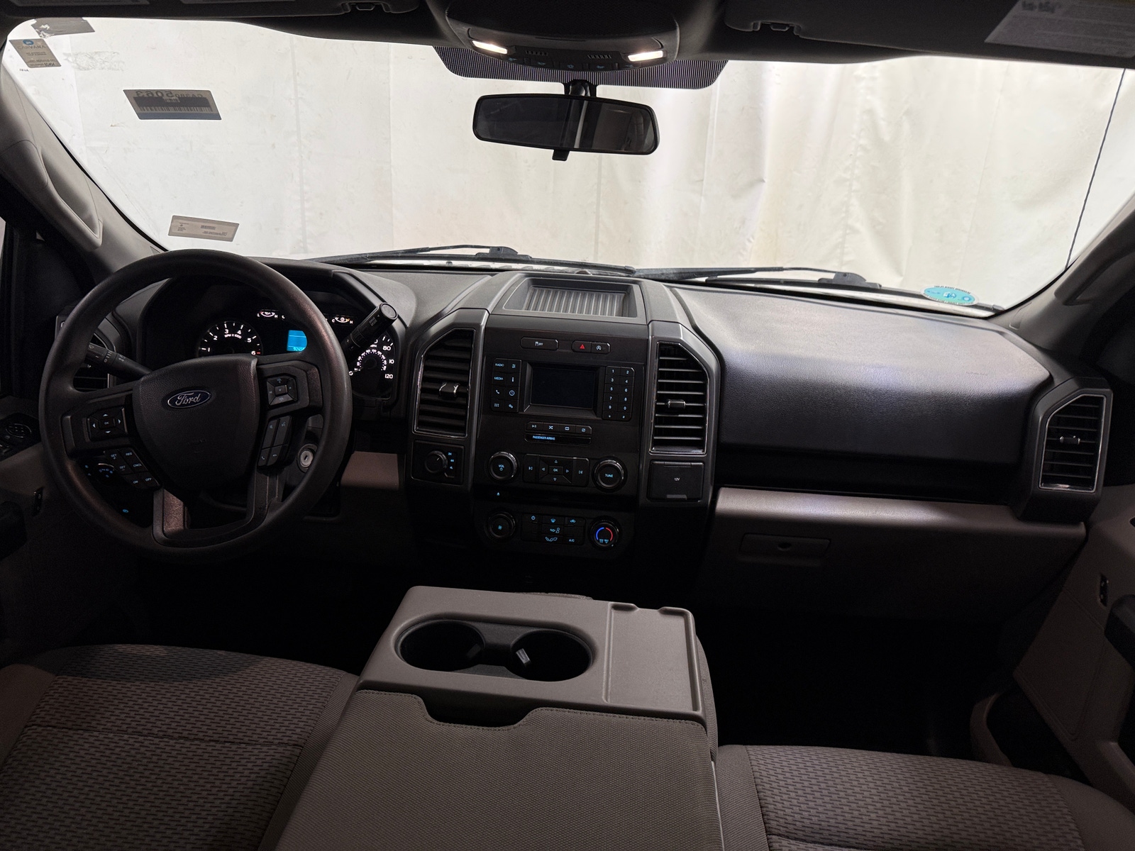 Thumbnail: 2018 Ford Econoline - 3