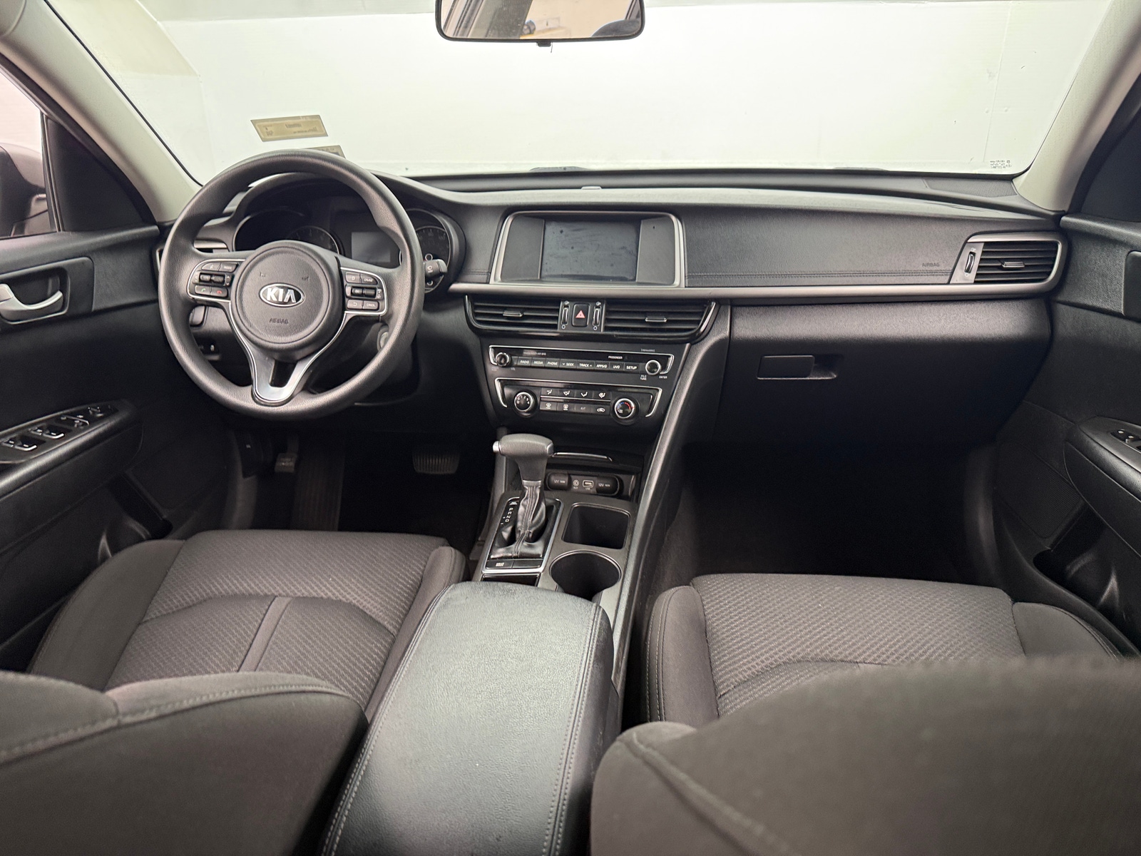 Thumbnail: 2018 Kia Optima - 3