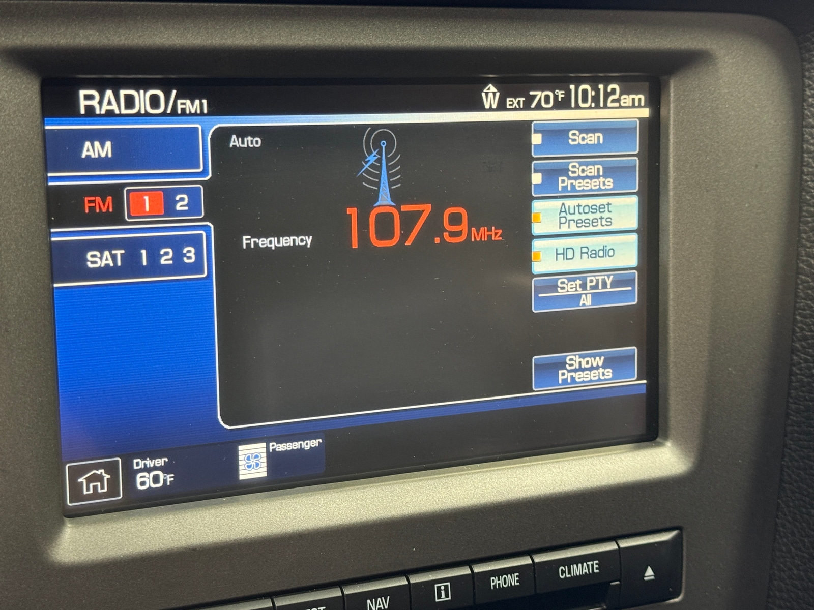 Thumbnail: 2012 Ford Mustang - 3