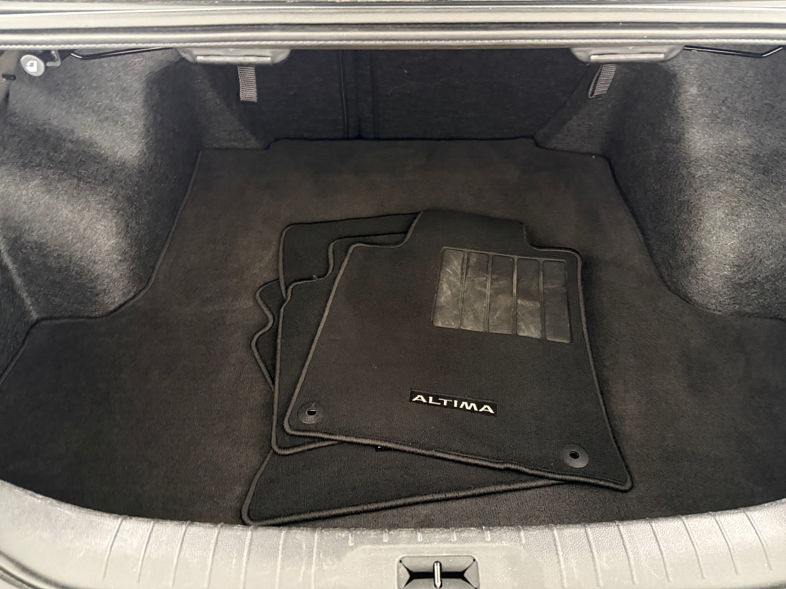 Thumbnail: 2025 Nissan Altima - 7