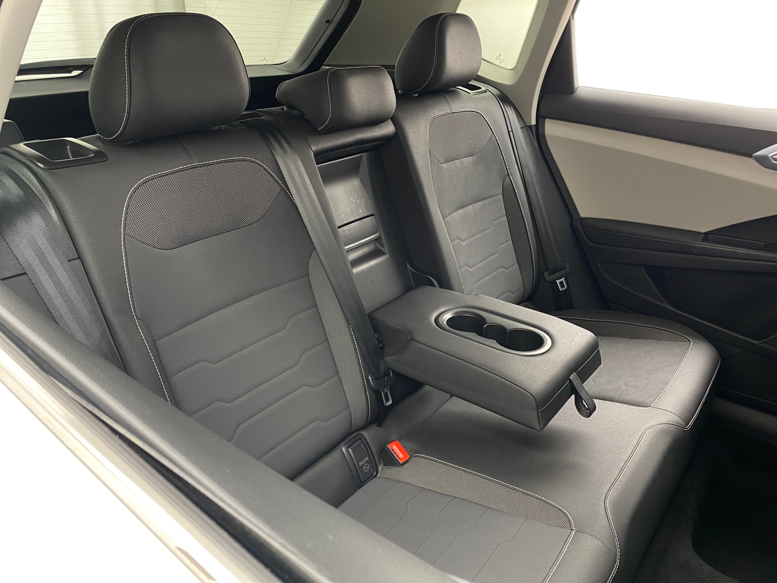 Thumbnail: 2025 Volkswagen Taos - 5