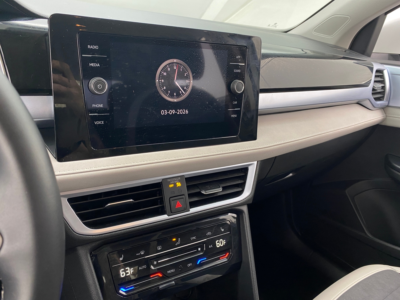 Thumbnail: 2025 Volkswagen Taos - 3