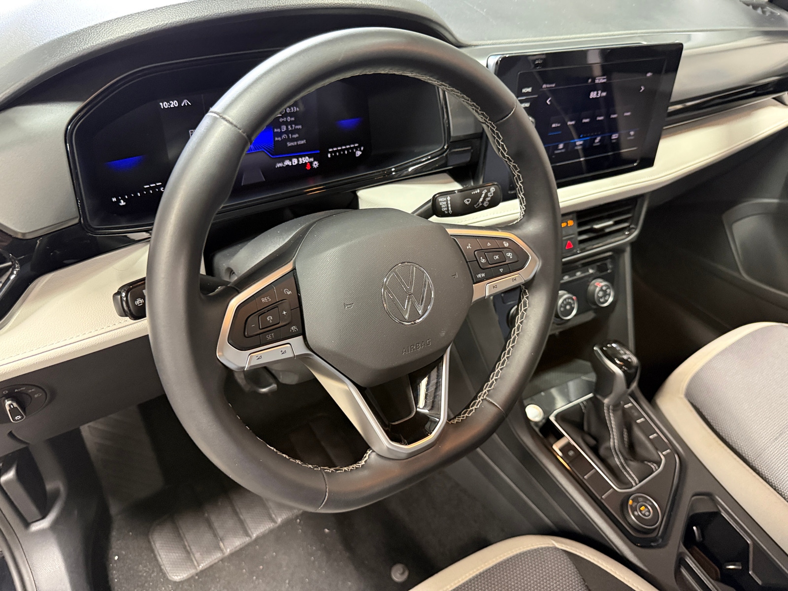 Thumbnail: 2025 Volkswagen Taos - 5