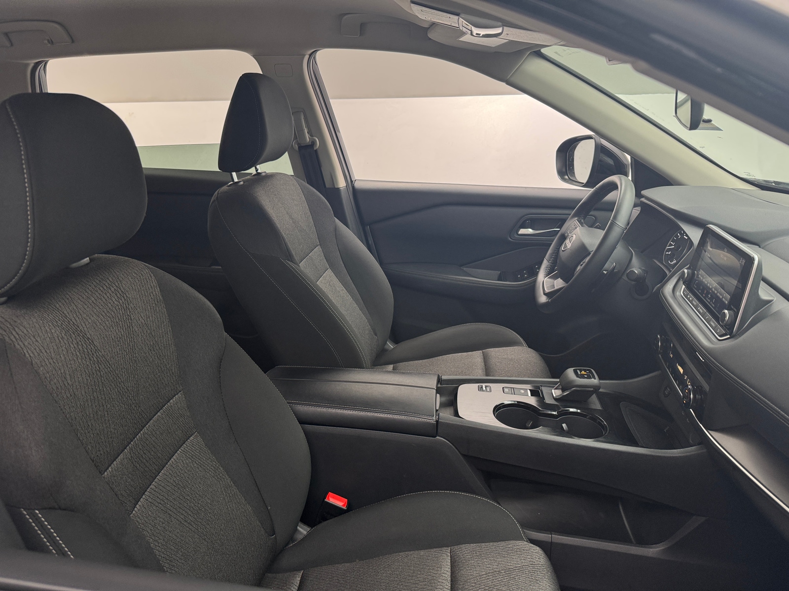 Thumbnail: 2025 Nissan Rogue - 2