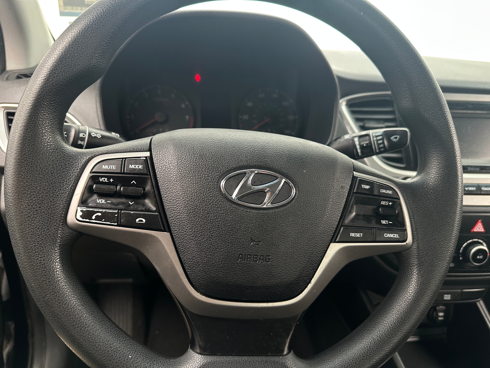 Thumbnail: 2018 Hyundai Accent - 5