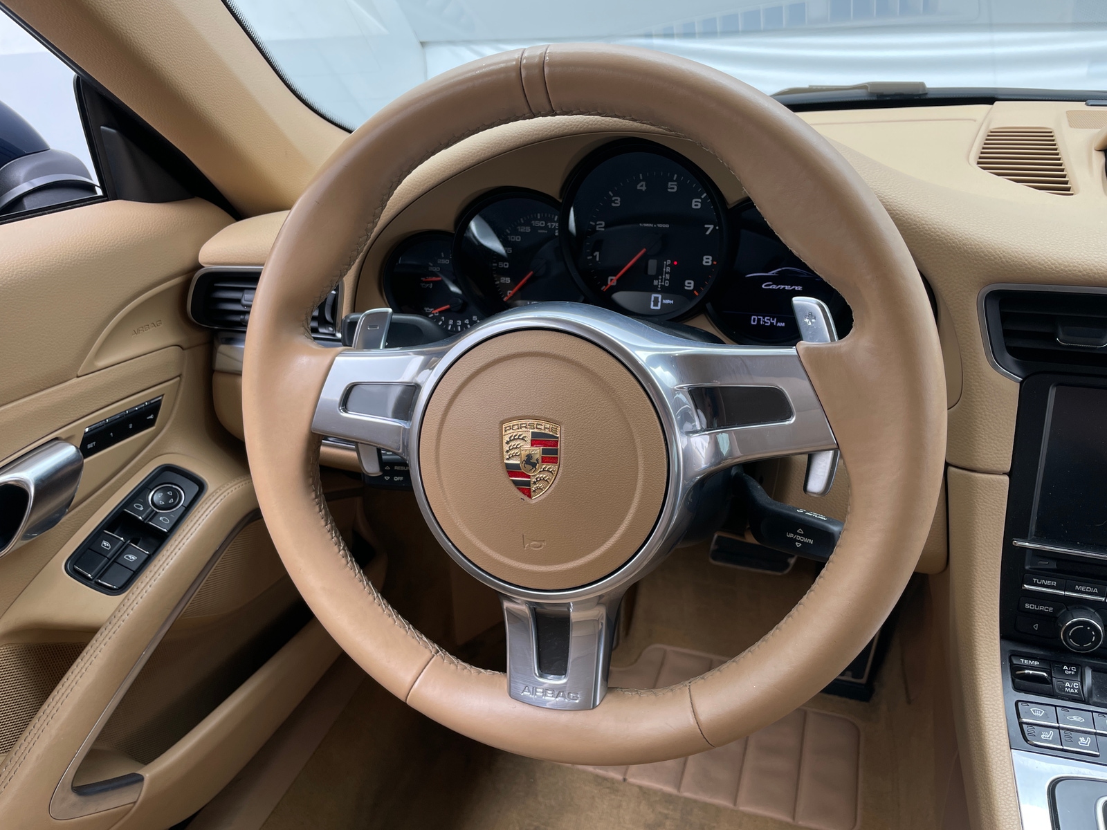 Thumbnail: 2014 Porsche 911 - 4