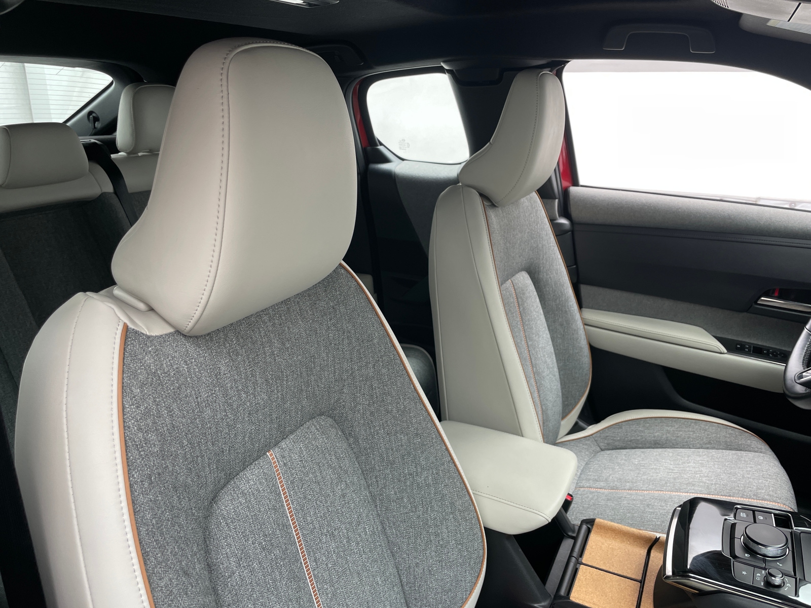 Thumbnail: 2022 Mazda MX-30 - 2