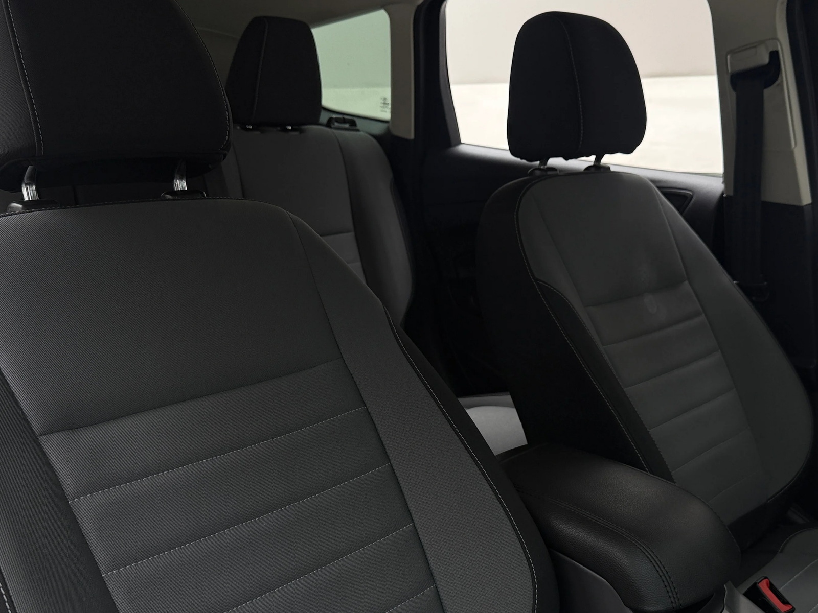 Thumbnail: 2016 Ford Escape - 2