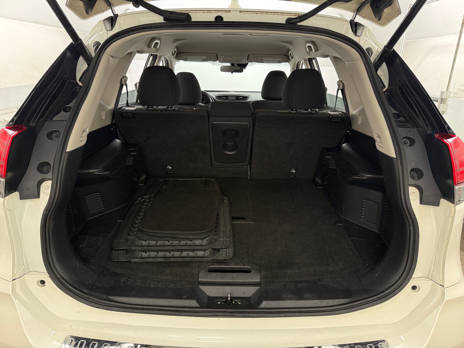 Thumbnail: 2019 Nissan Rogue - 7