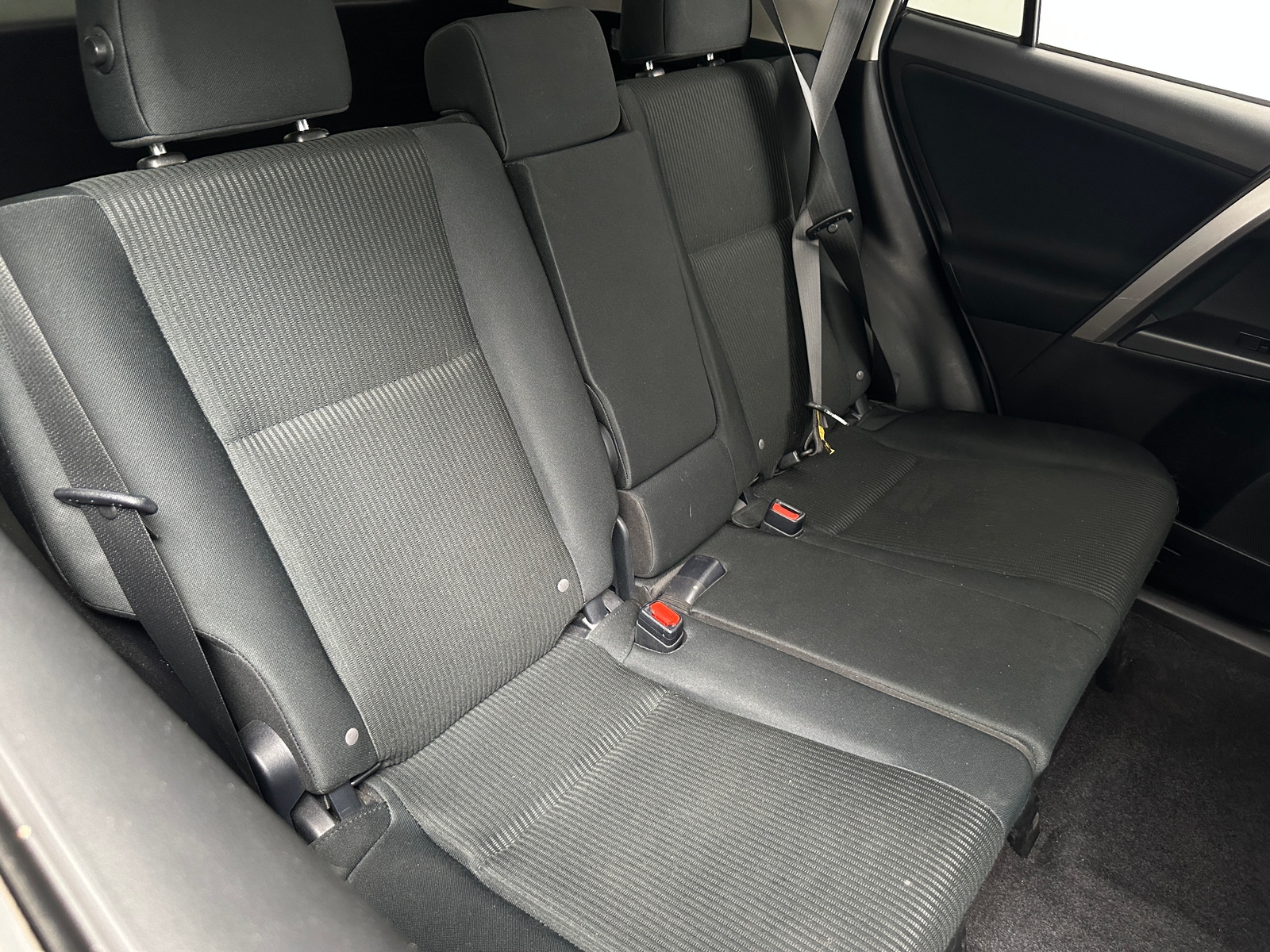 Thumbnail: 2017 Toyota RAV4 - 6