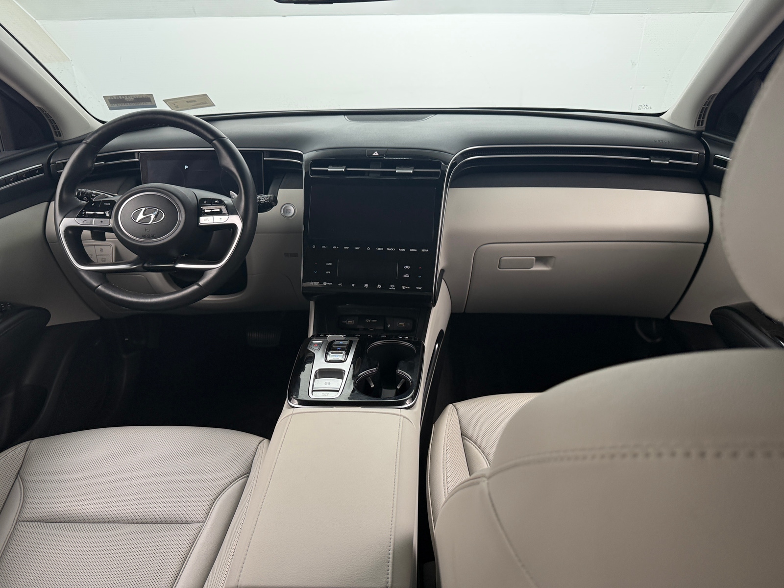 Thumbnail: 2024 Hyundai Tucson - 3