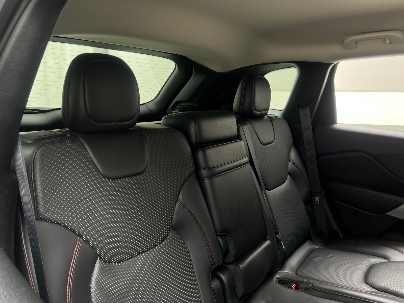 Thumbnail: 2018 Jeep Cherokee - 5