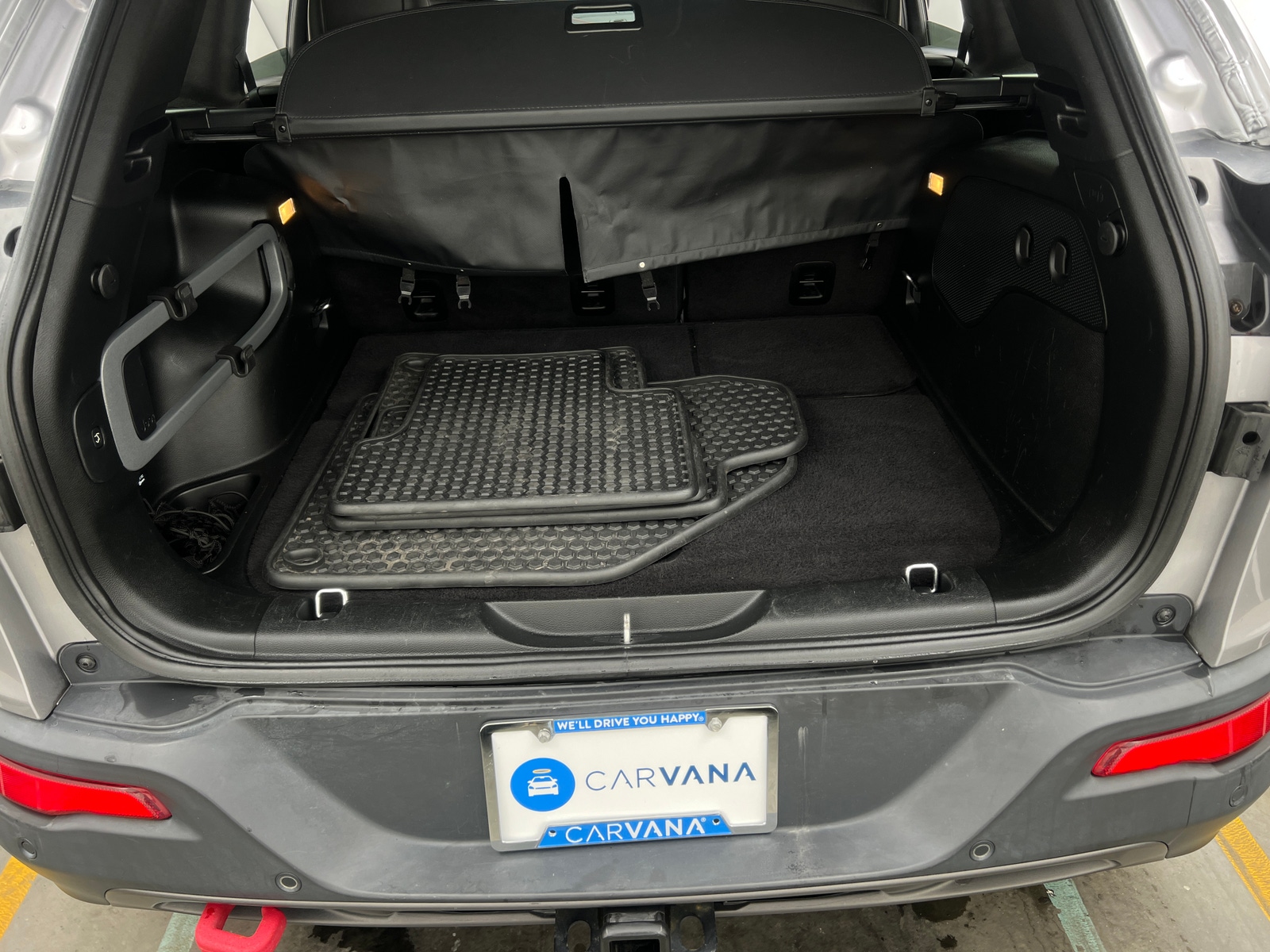 Thumbnail: 2018 Jeep Cherokee - 6