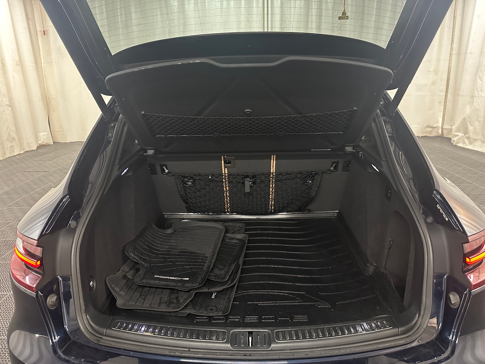 Thumbnail: 2018 Porsche Macan - 6