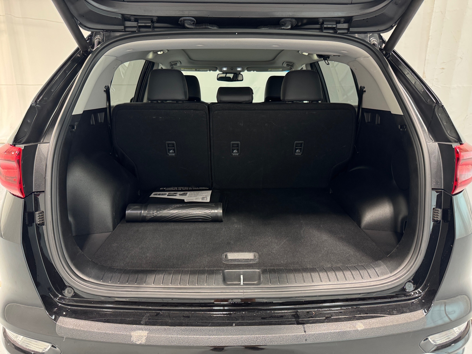 Thumbnail: 2022 Kia Sportage - 6