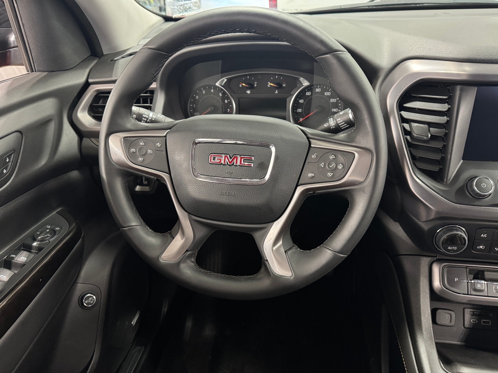 Thumbnail: 2023 GMC Acadia - 5