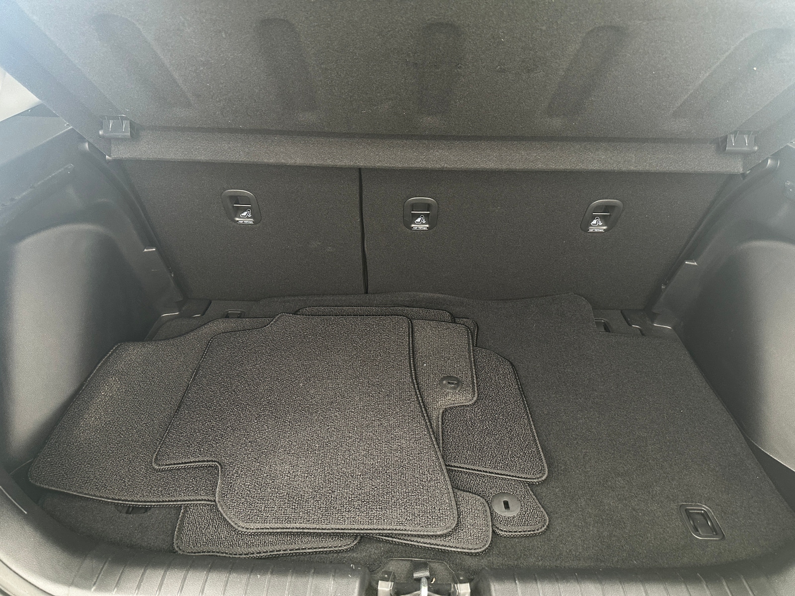 Thumbnail: 2024 Hyundai Venue - 7