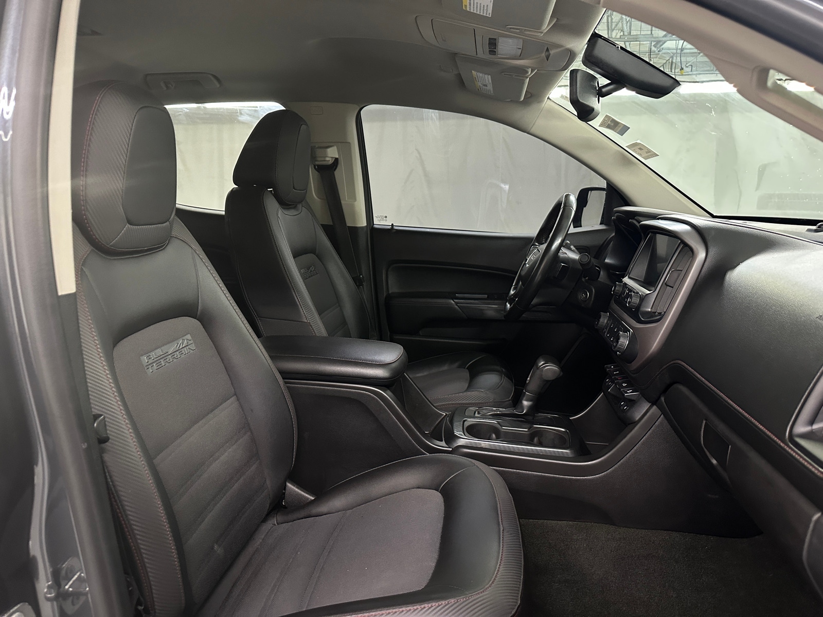 Thumbnail: 2016 GMC Canyon - 2