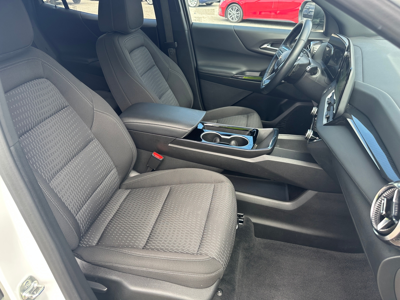 Thumbnail: 2025 Chevrolet Equinox - 2