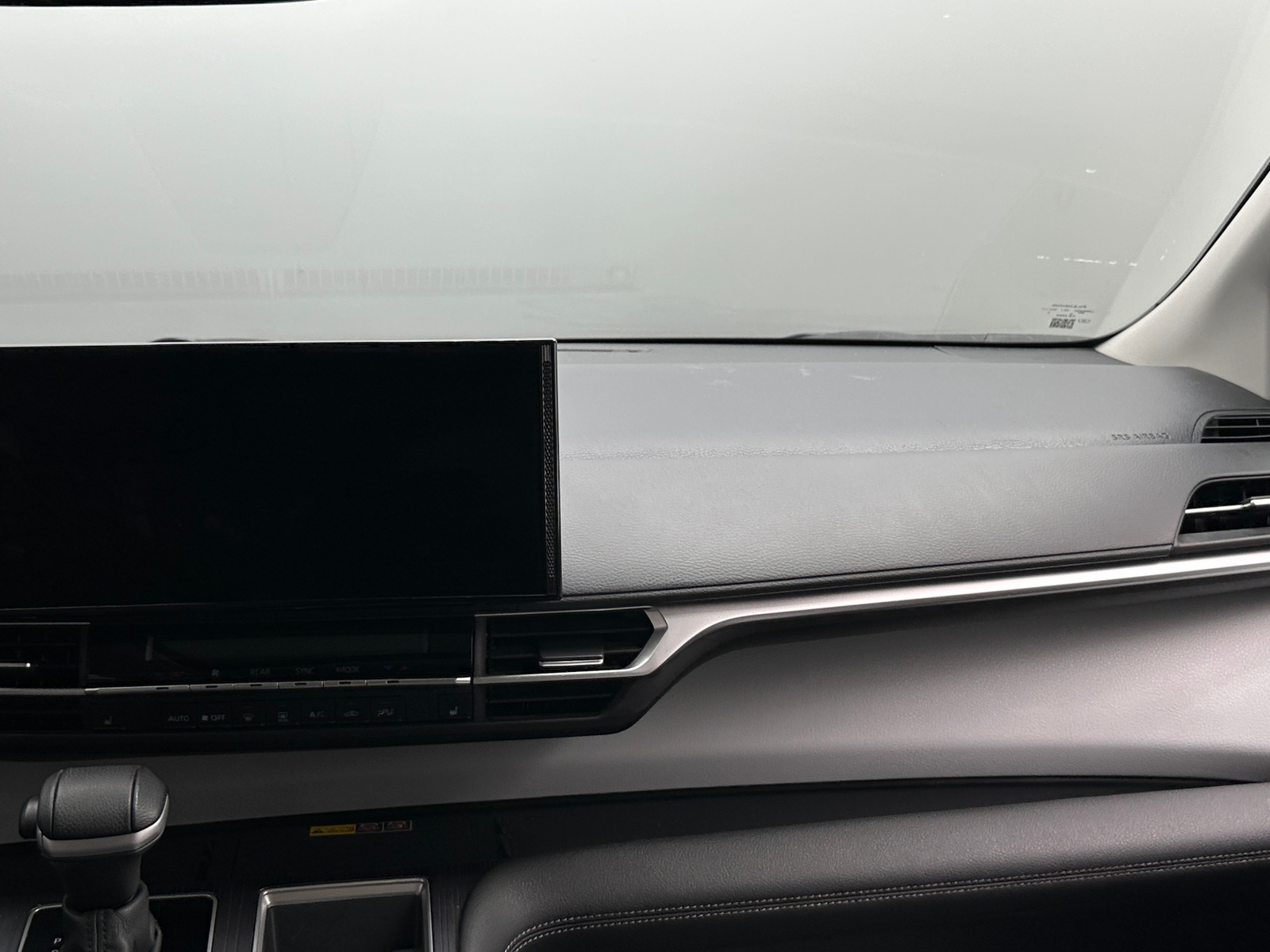 Thumbnail: 2025 Toyota Sienna - 2