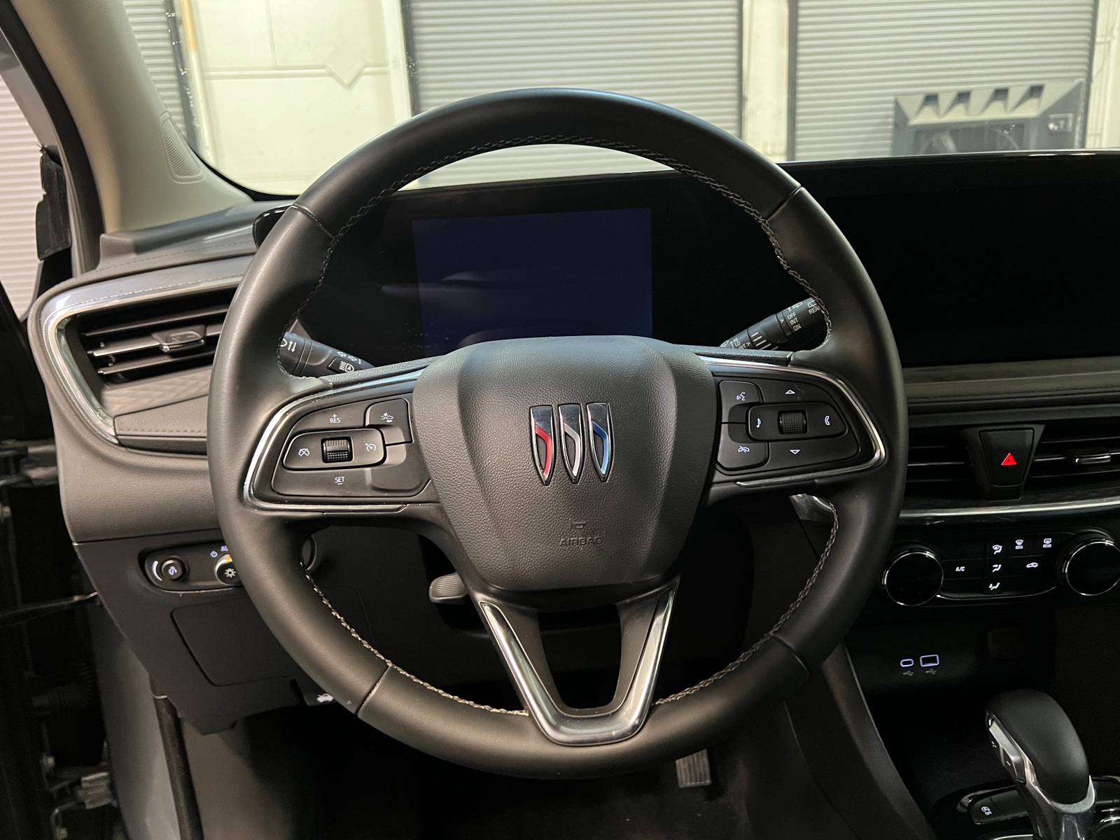 Thumbnail: 2025 Buick Encore GX - 4