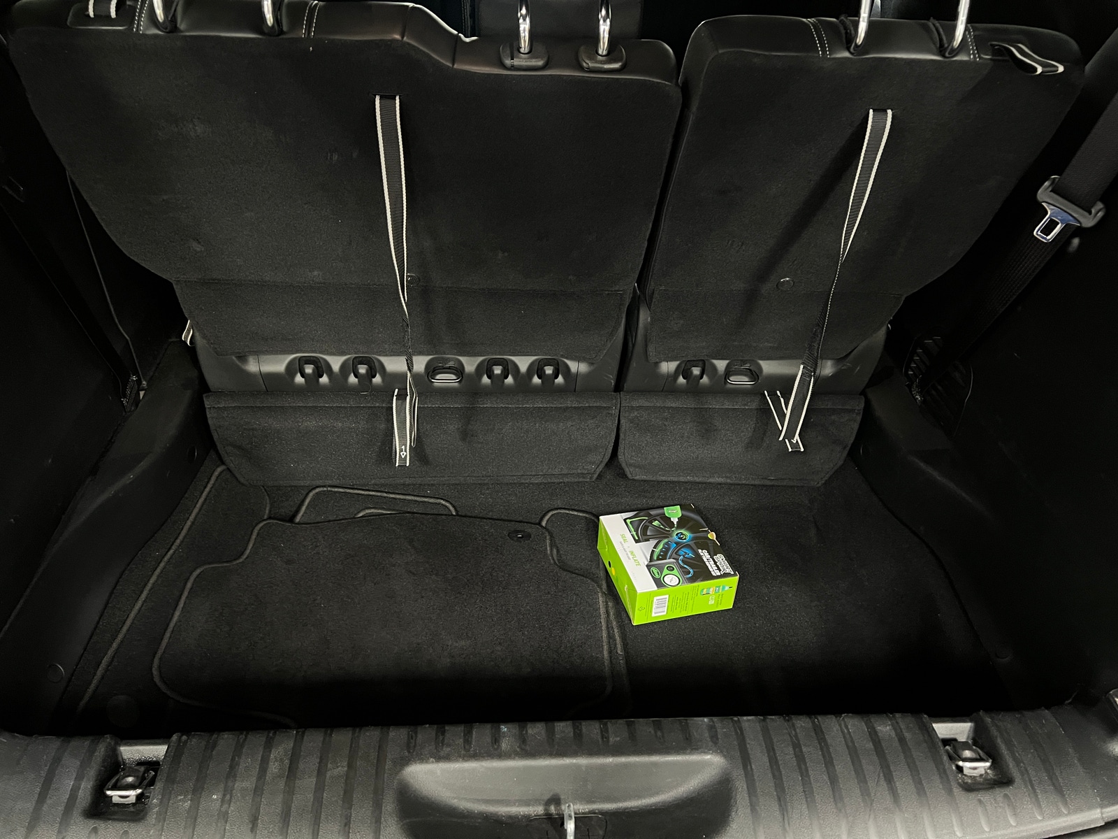 Thumbnail: 2025 Chrysler Pacifica - 6