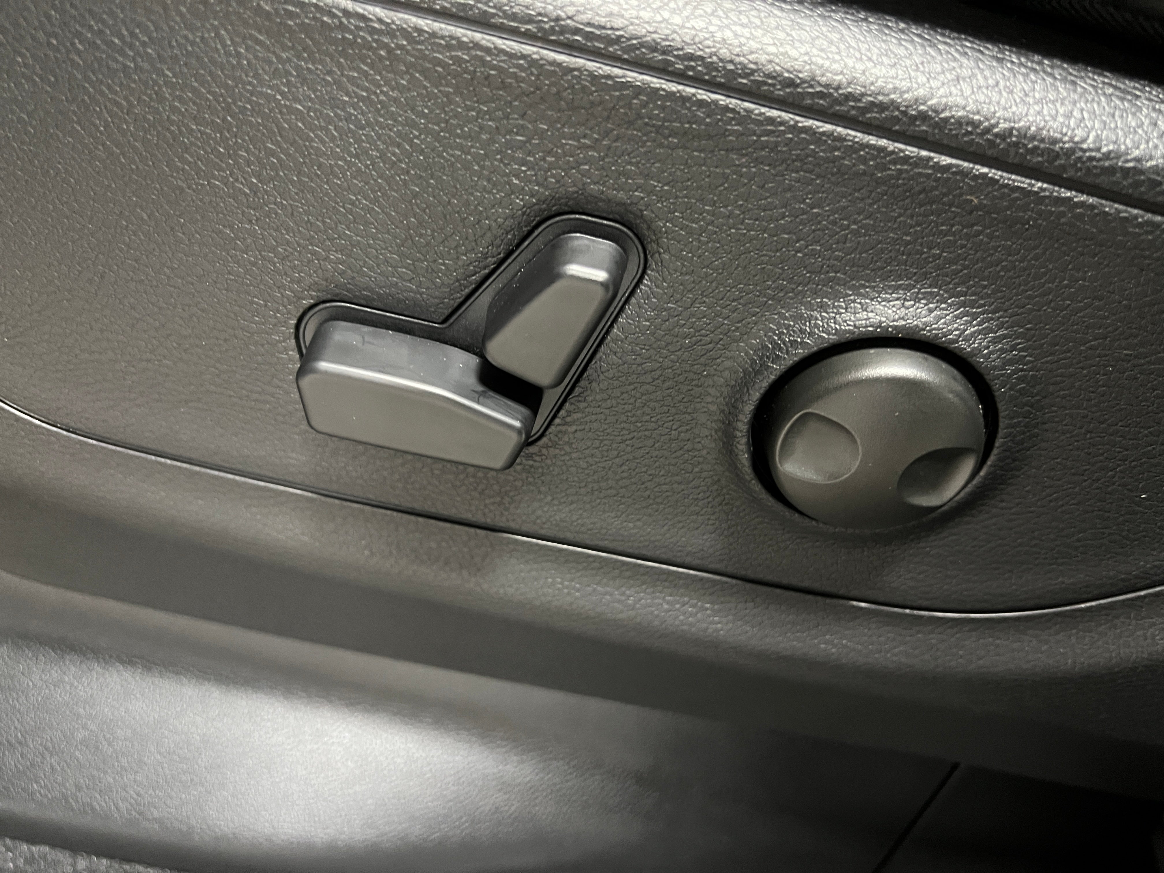 2026 RAM 1500 Rebel - Photo 11