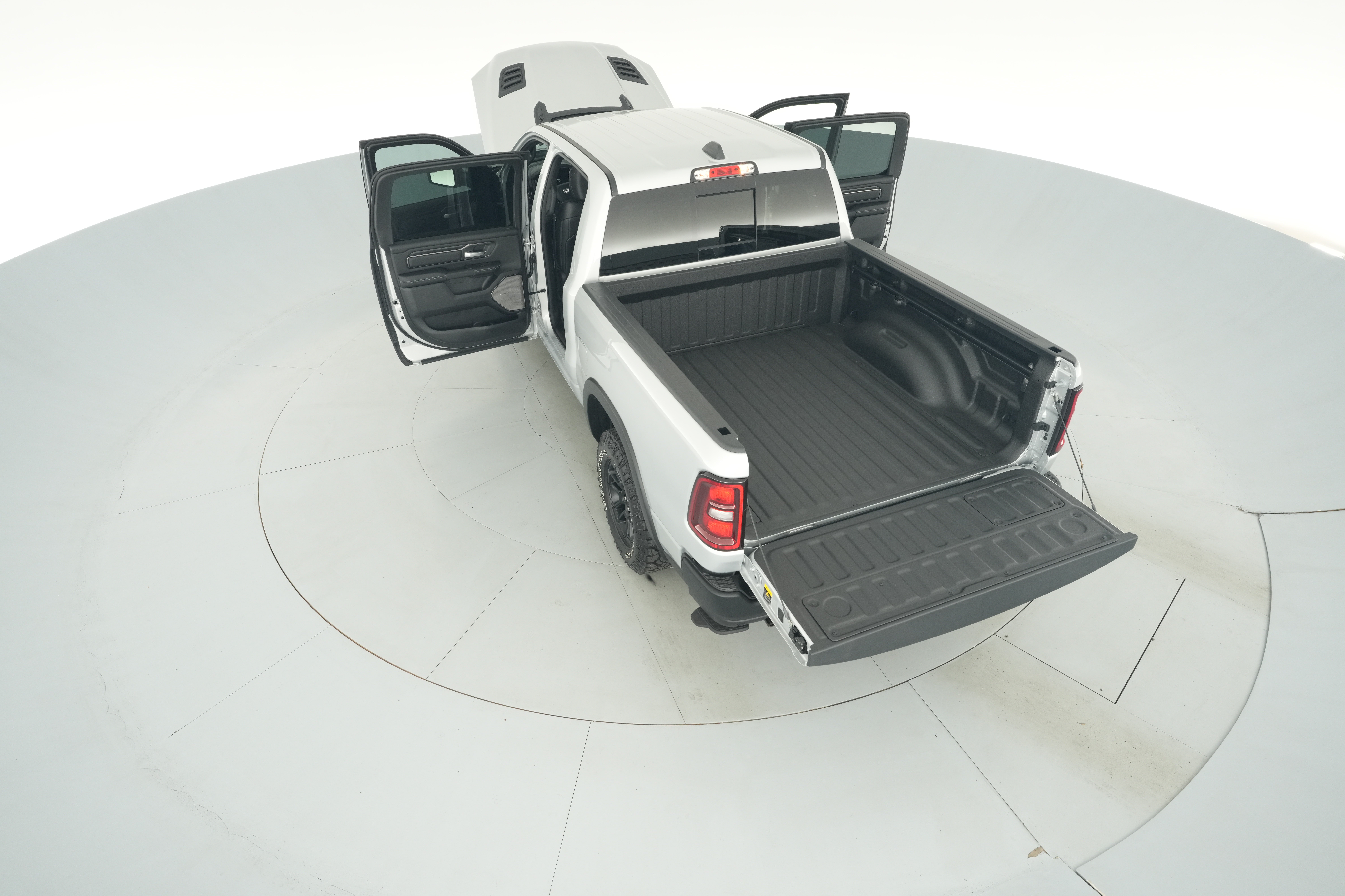2026 RAM 1500 Rebel - Photo 31