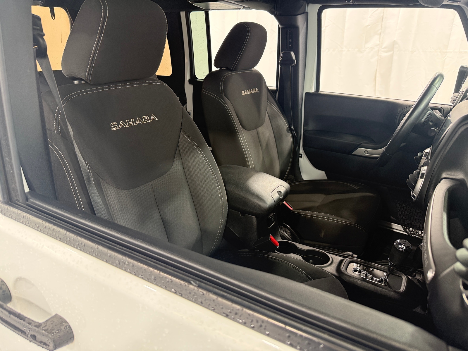 Thumbnail: 2016 Jeep Wrangler - 2