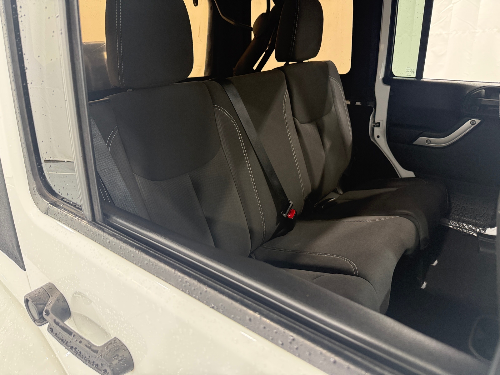 Thumbnail: 2016 Jeep Wrangler - 6