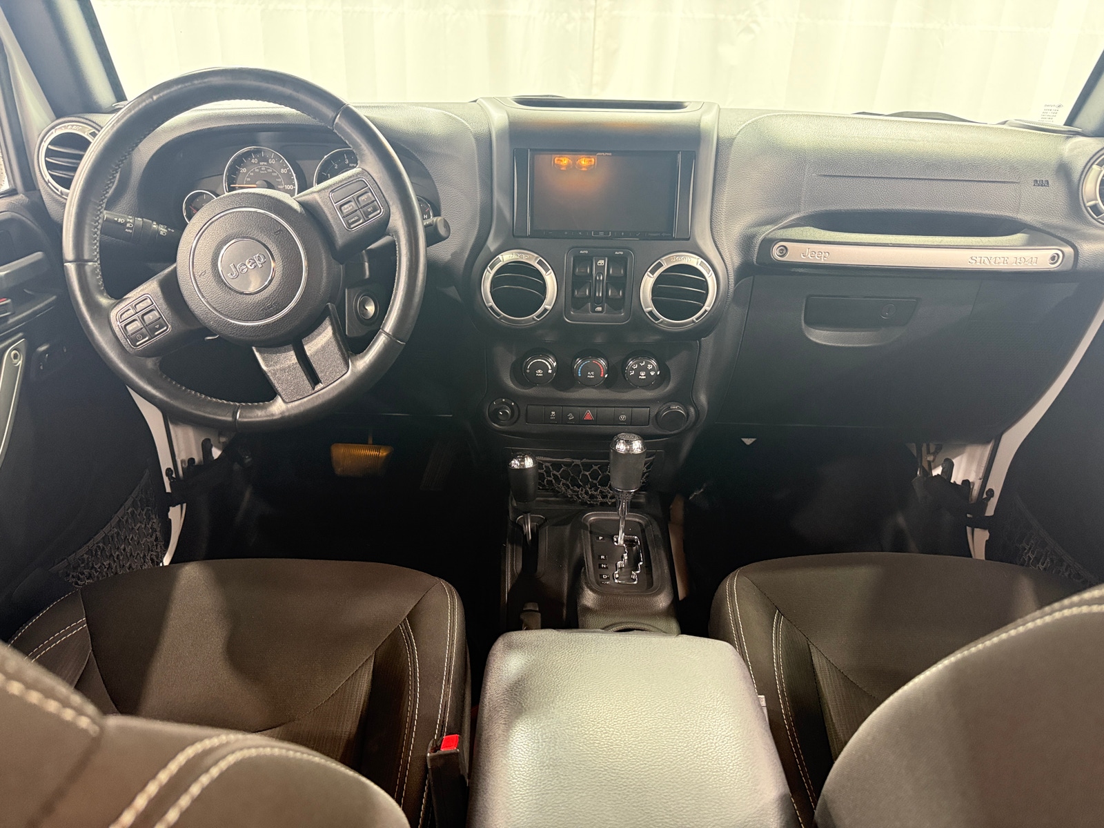 Thumbnail: 2016 Jeep Wrangler - 3