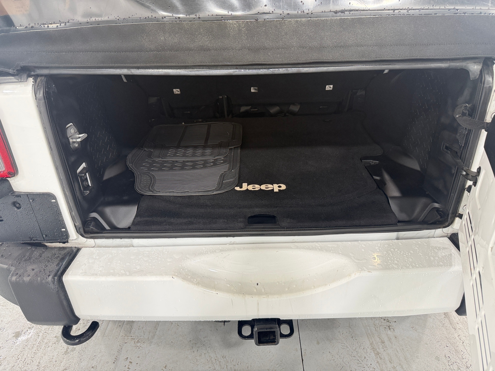 Thumbnail: 2016 Jeep Wrangler - 7