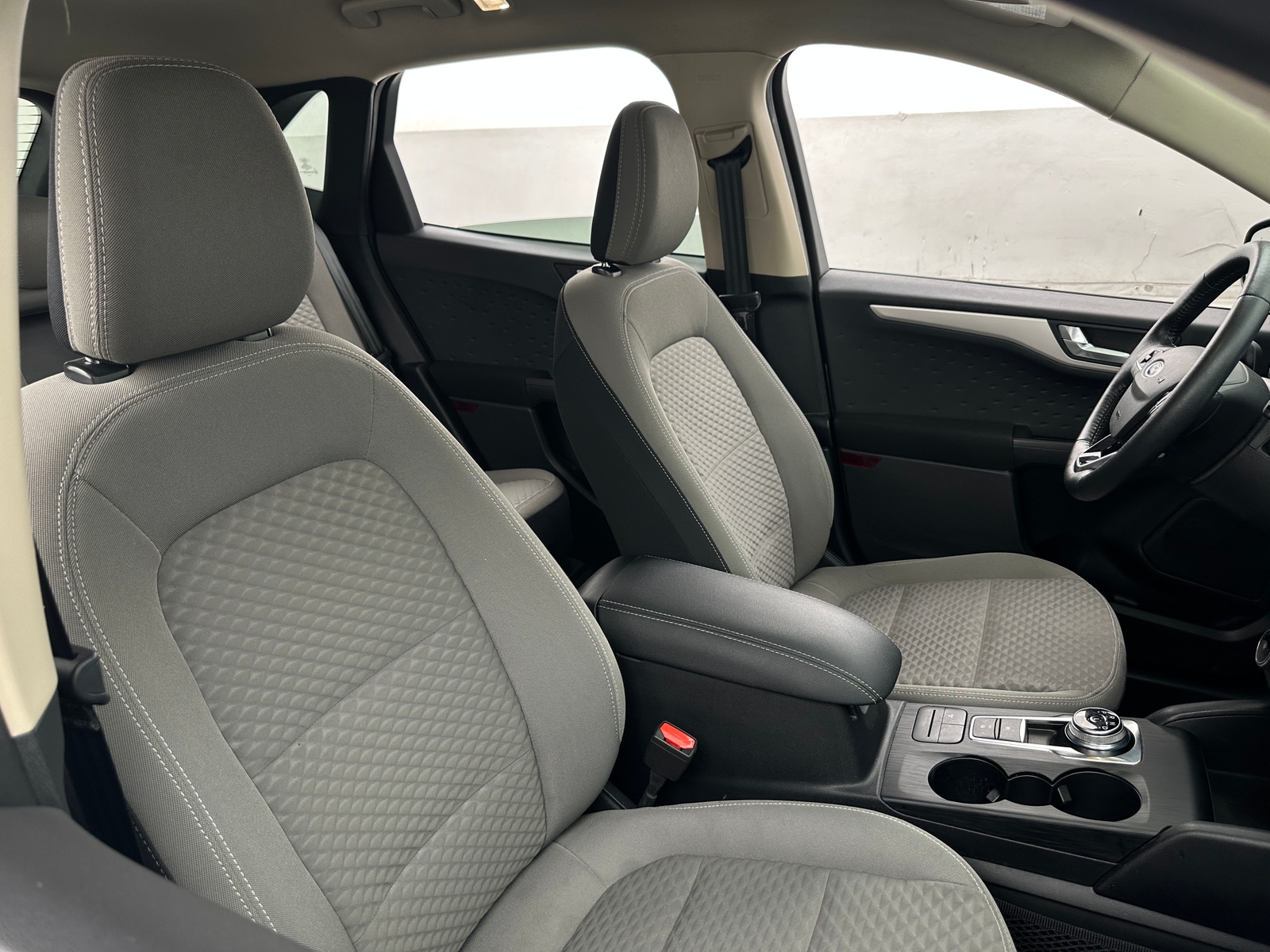 Thumbnail: 2020 Ford Escape - 2