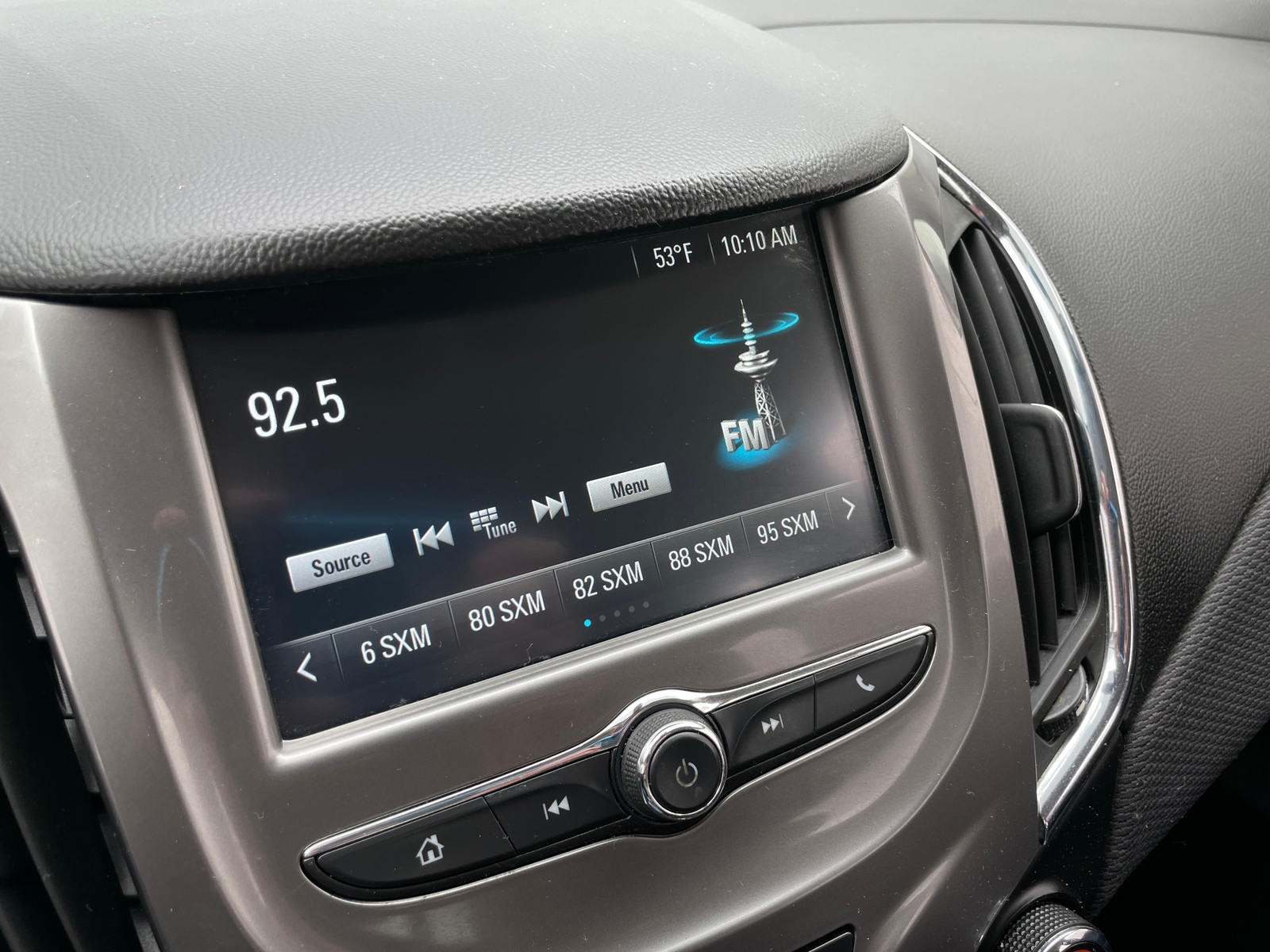 Thumbnail: 2018 Chevrolet Cruze - 4