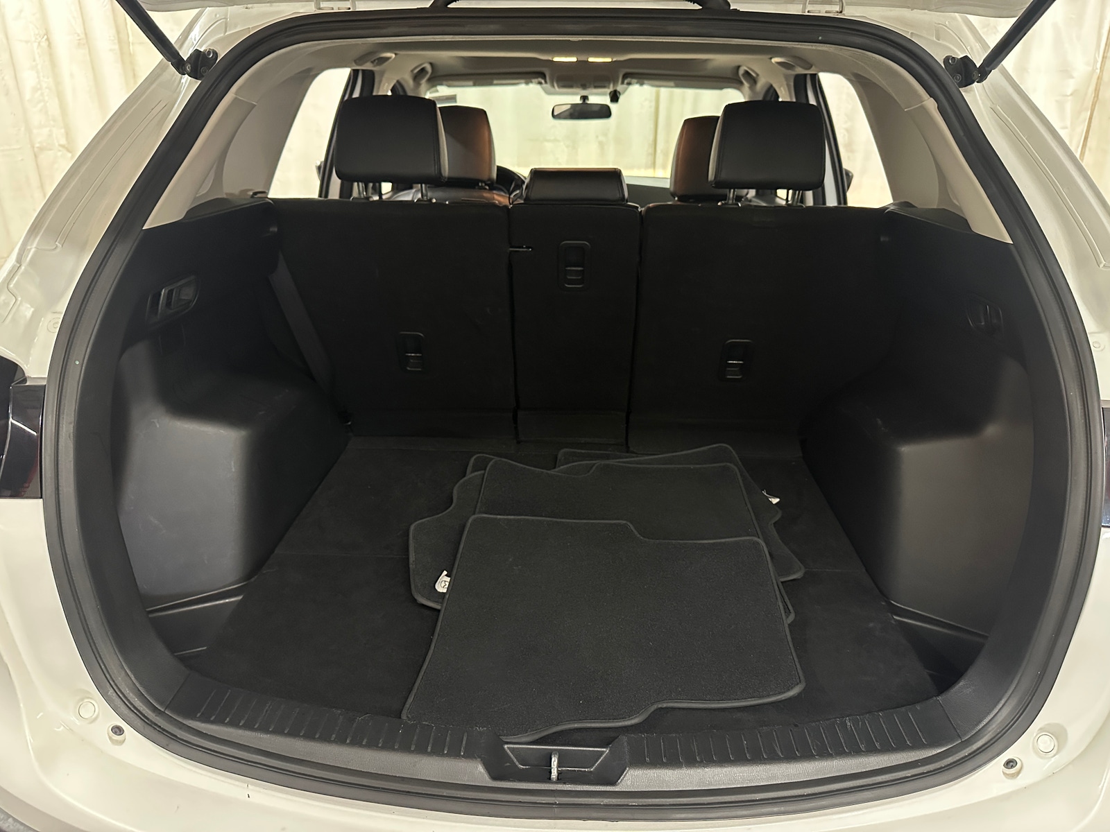 Thumbnail: 2016 Mazda CX-5 - 6