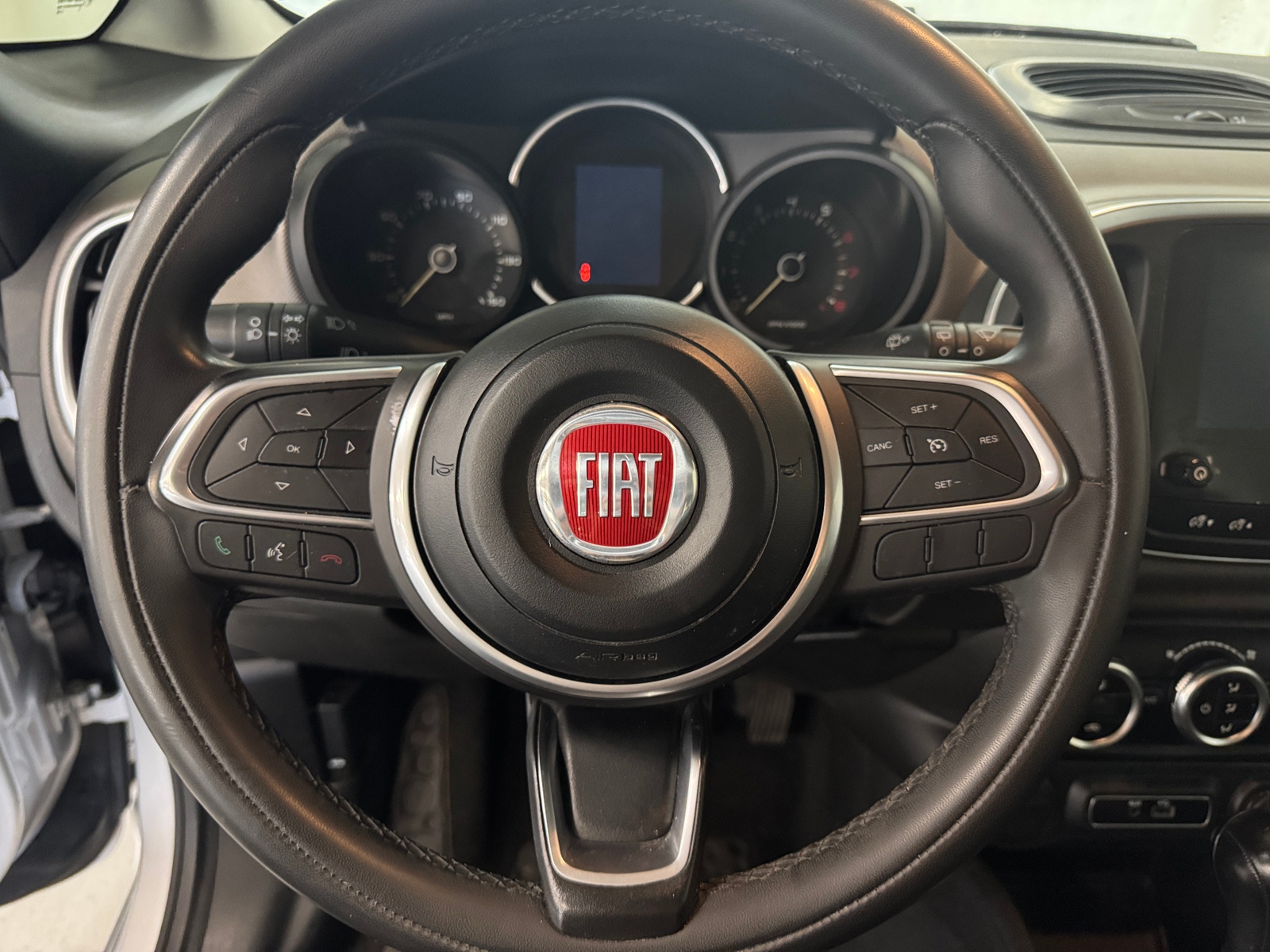 Thumbnail: 2018 Fiat 500L - 5