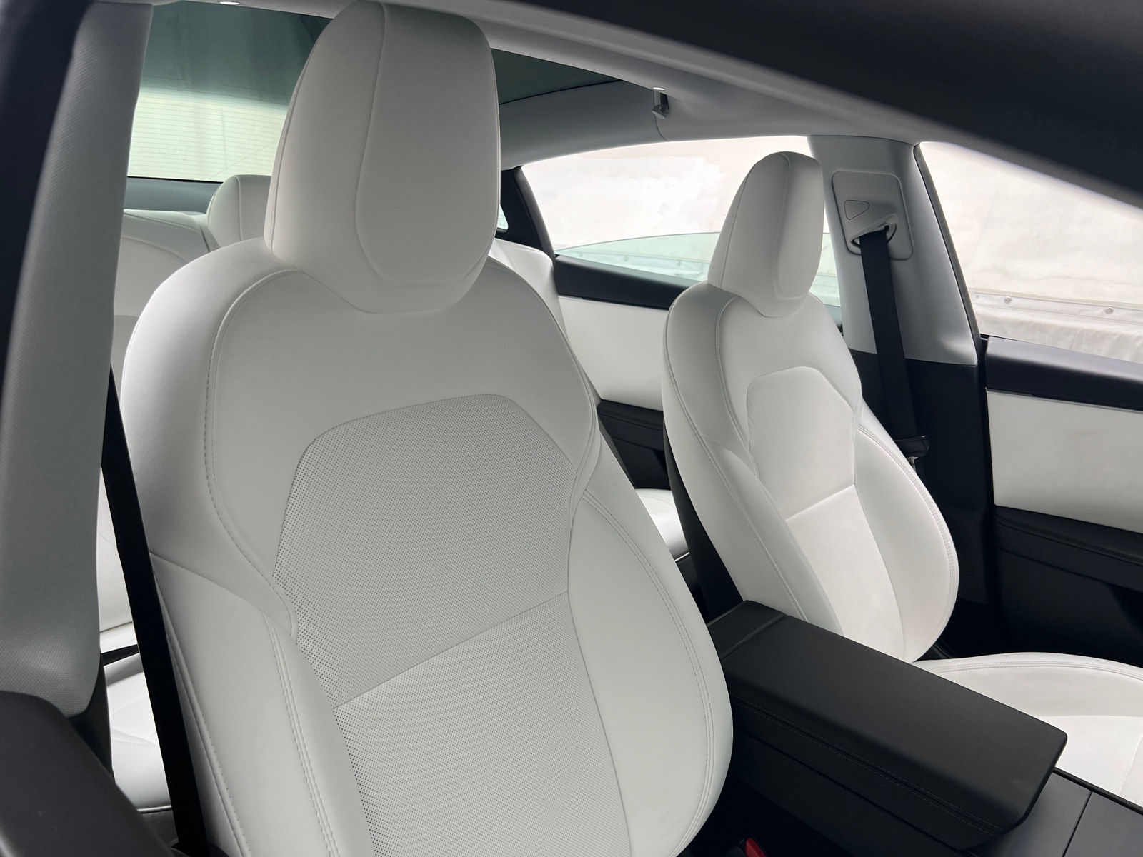 Thumbnail: 2025 Tesla Model 3 - 2